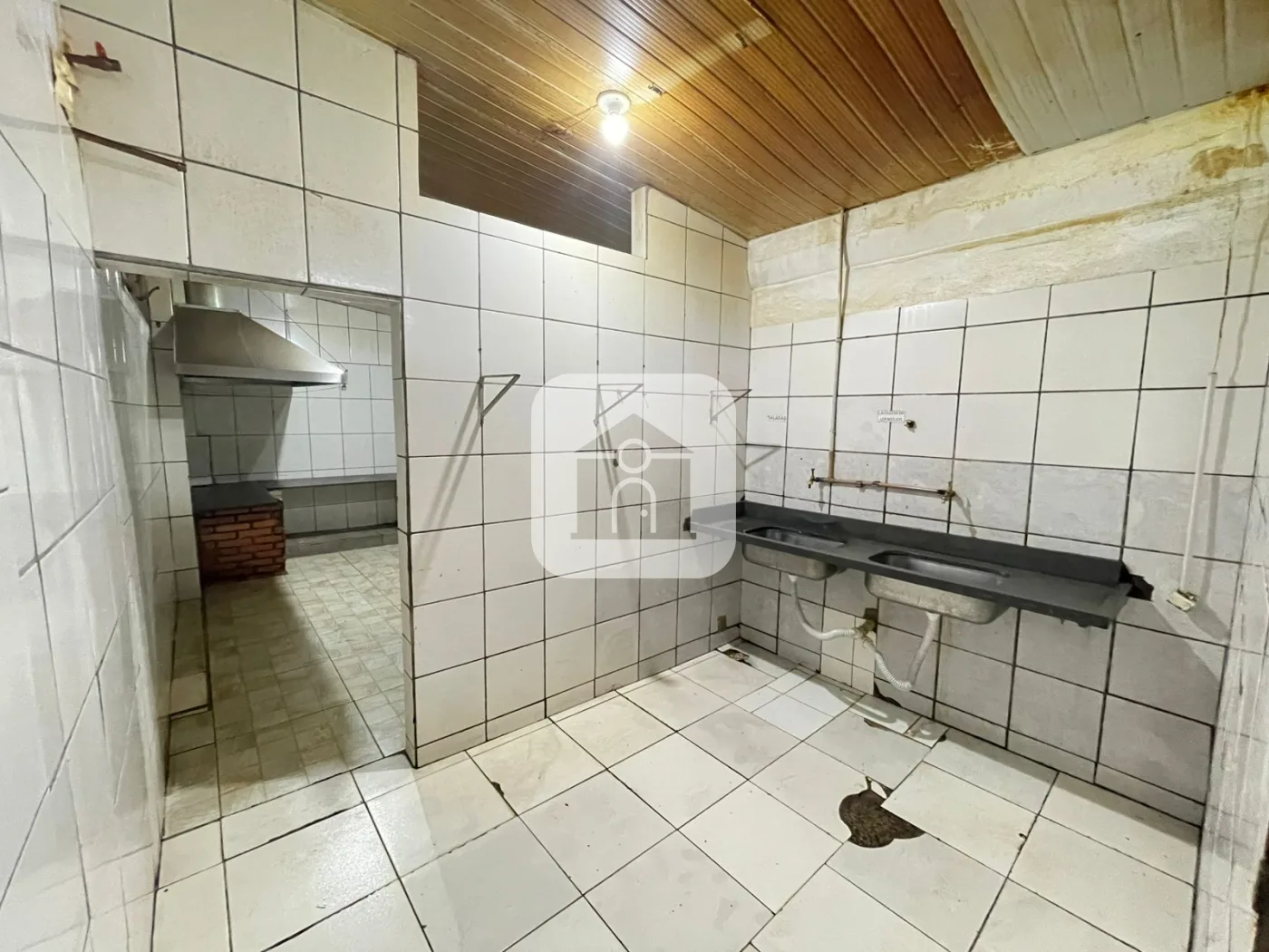 Alugar Comercial / C&ocirc;modo em Uberl&acirc;ndia R$ 3.000,00 - Foto 4