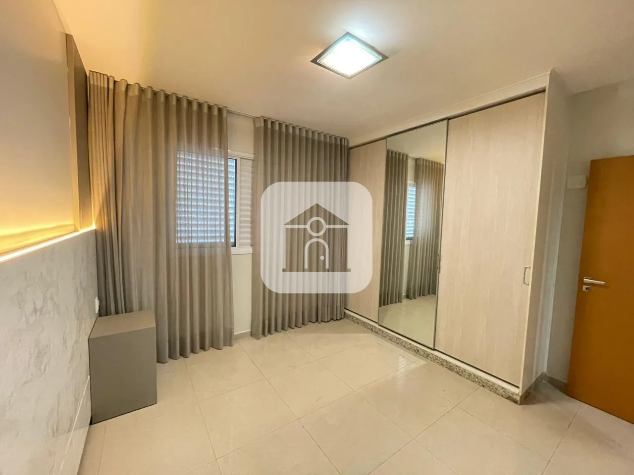 Alugar Apartamento / Padr&atilde;o em Uberl&acirc;ndia R$ 3.700,00 - Foto 12