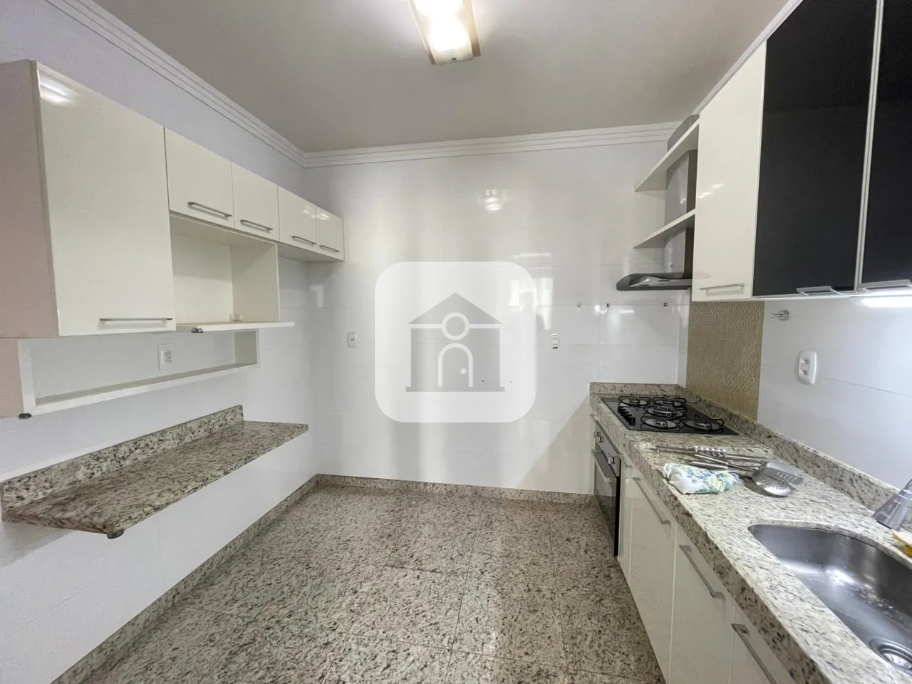 Alugar Apartamento / Padr&atilde;o em Uberl&acirc;ndia R$ 3.700,00 - Foto 8