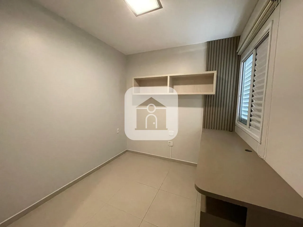 Alugar Apartamento / Padr&atilde;o em Uberl&acirc;ndia R$ 3.700,00 - Foto 14