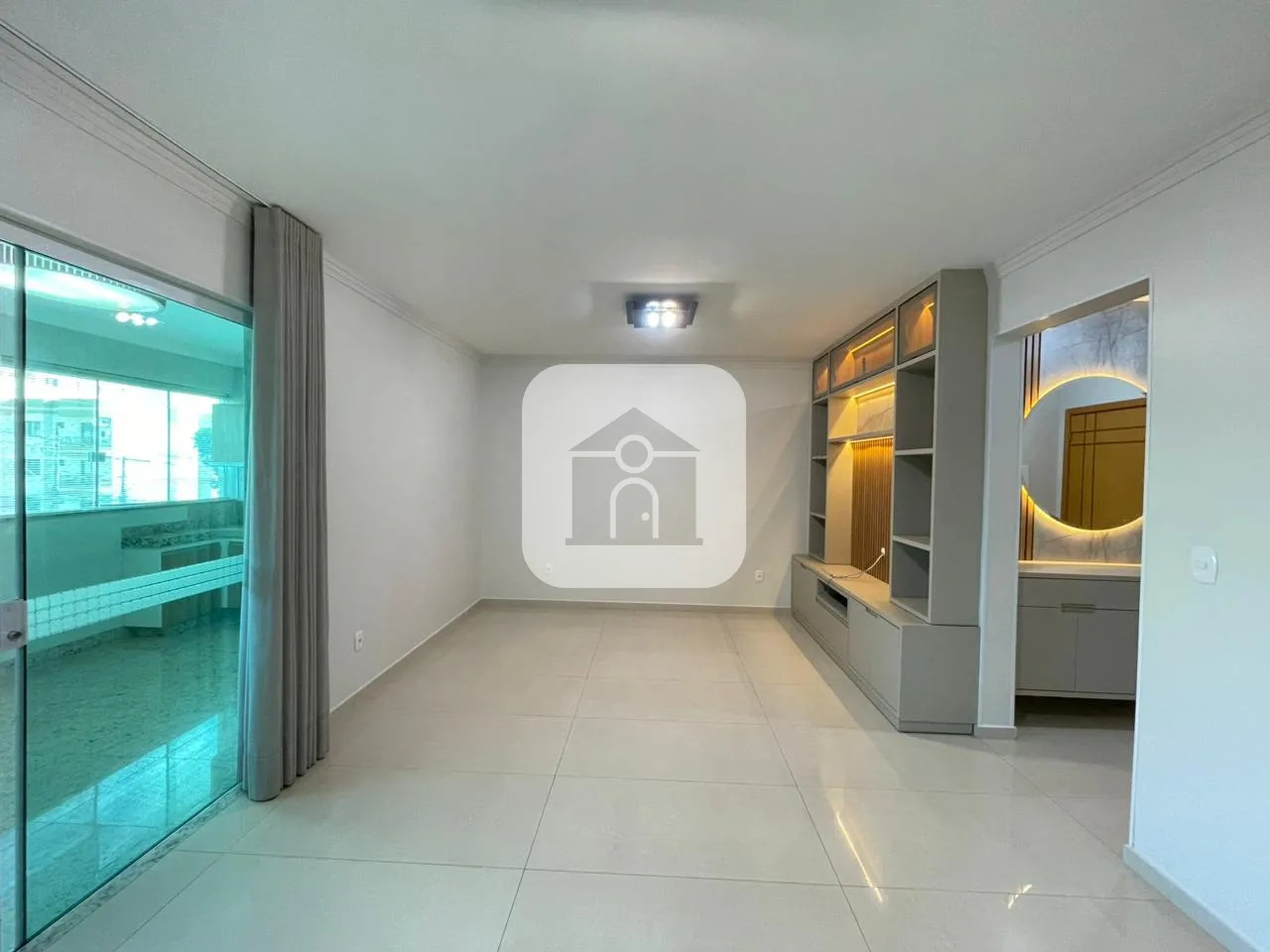 Alugar Apartamento / Padr&atilde;o em Uberl&acirc;ndia R$ 3.700,00 - Foto 3