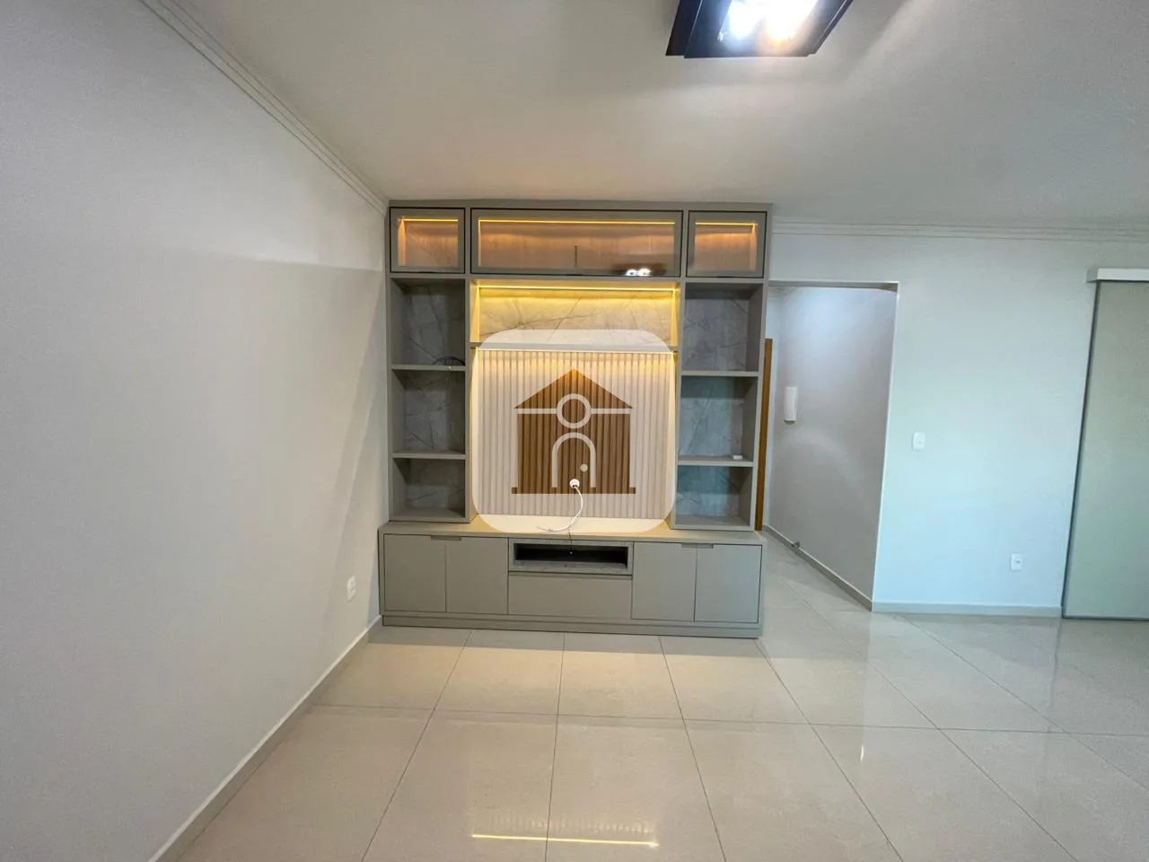 Alugar Apartamento / Padr&atilde;o em Uberl&acirc;ndia R$ 3.700,00 - Foto 2