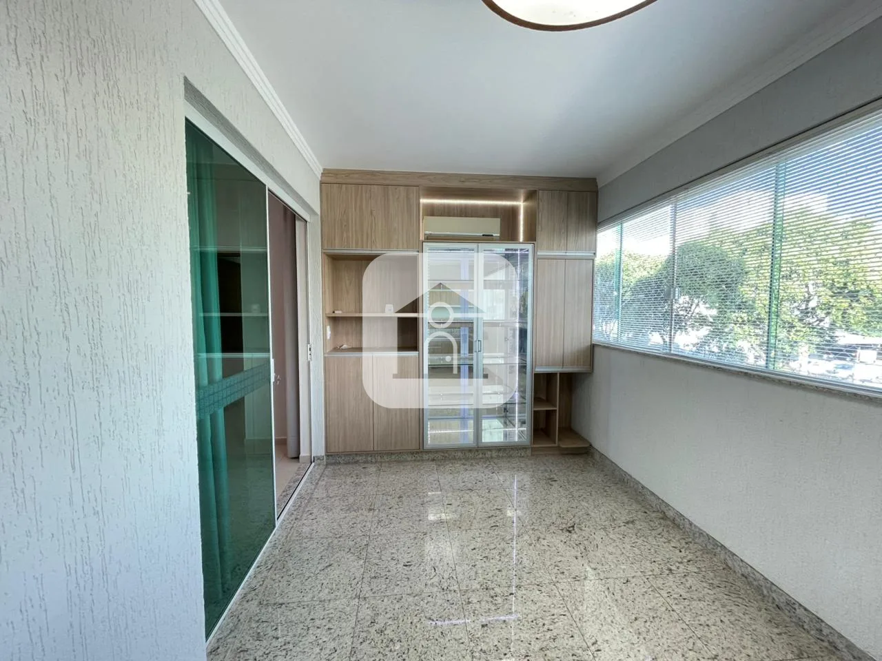 Alugar Apartamento / Padr&atilde;o em Uberl&acirc;ndia R$ 3.700,00 - Foto 5