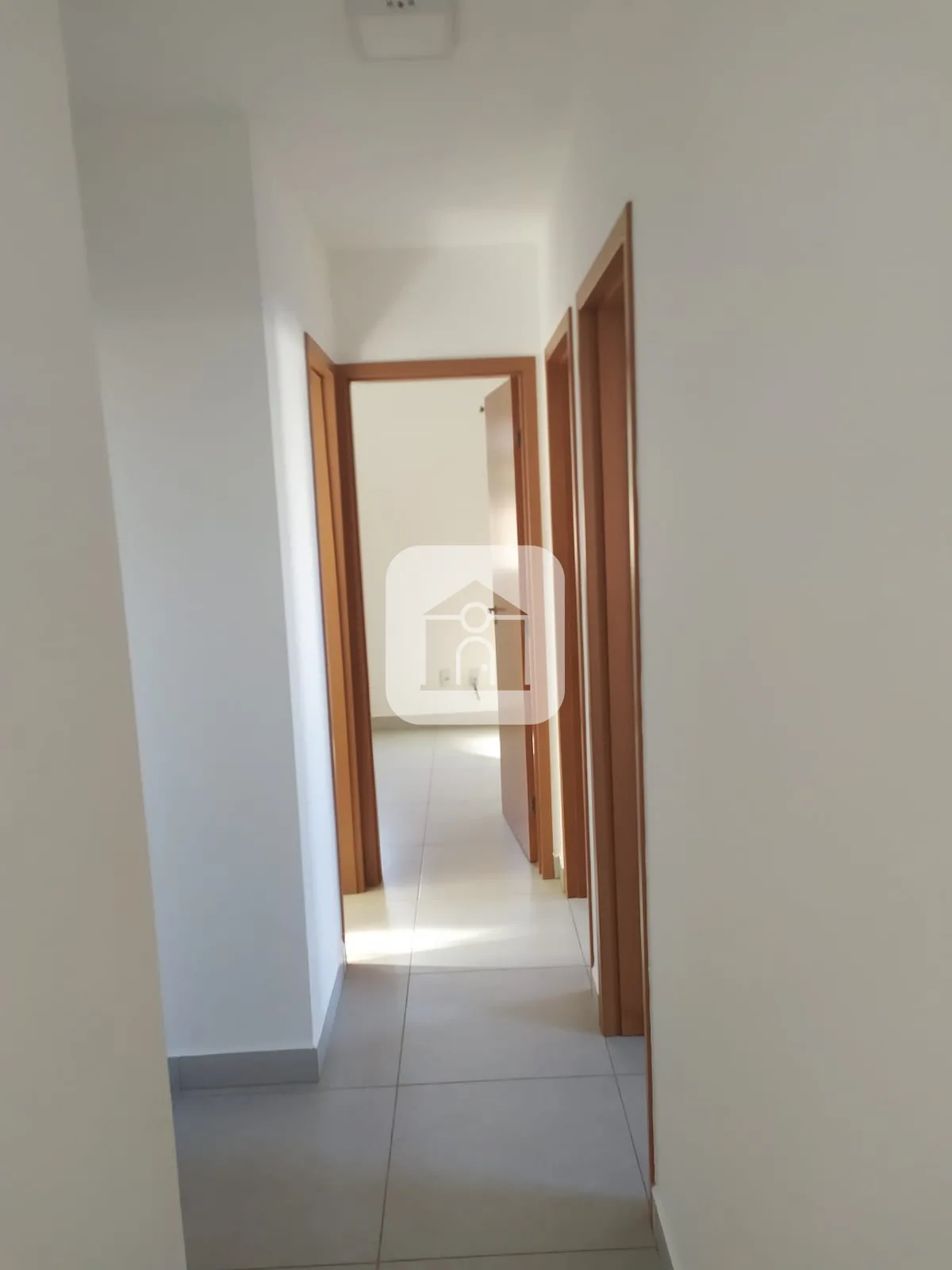 Alugar Apartamento / Padr&atilde;o em Uberl&acirc;ndia R$ 1.900,00 - Foto 3
