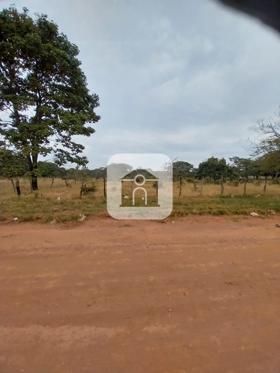 Comprar Terreno / Padr&atilde;o em Uberl&acirc;ndia R$ 750.000,00 - Foto 5
