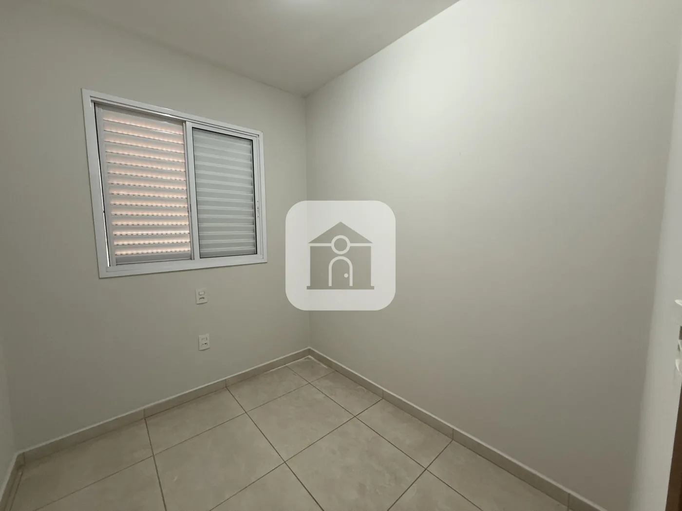 Alugar Apartamento / Padr&atilde;o em Uberl&acirc;ndia R$ 1.350,00 - Foto 11