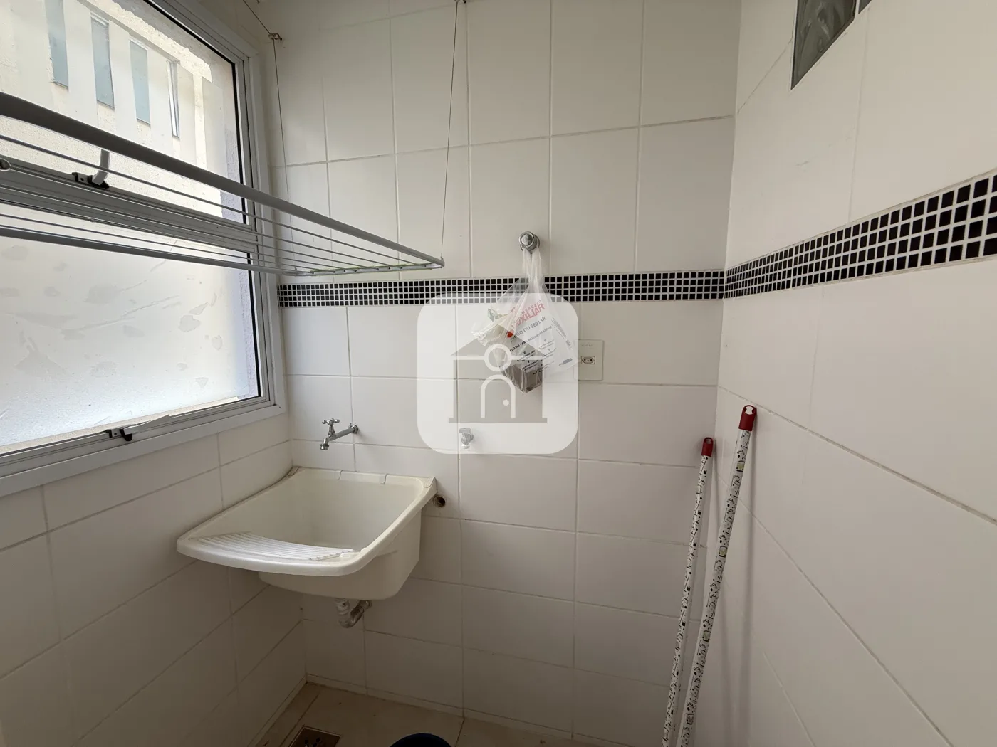 Alugar Apartamento / Padr&atilde;o em Uberl&acirc;ndia R$ 1.350,00 - Foto 8