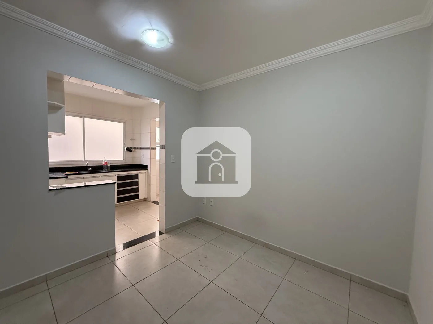 Alugar Apartamento / Padr&atilde;o em Uberl&acirc;ndia R$ 1.350,00 - Foto 3