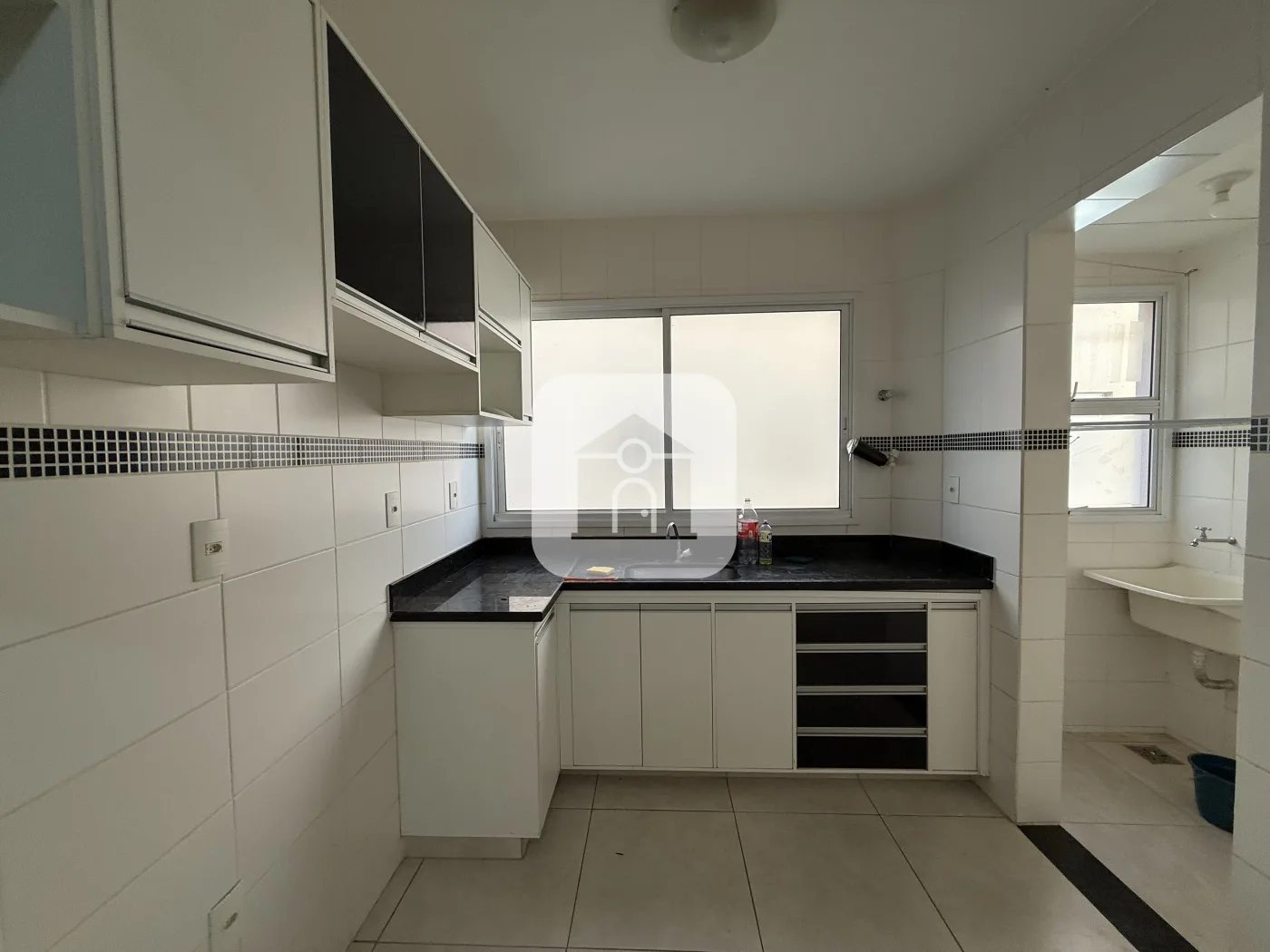 Alugar Apartamento / Padr&atilde;o em Uberl&acirc;ndia R$ 1.350,00 - Foto 5