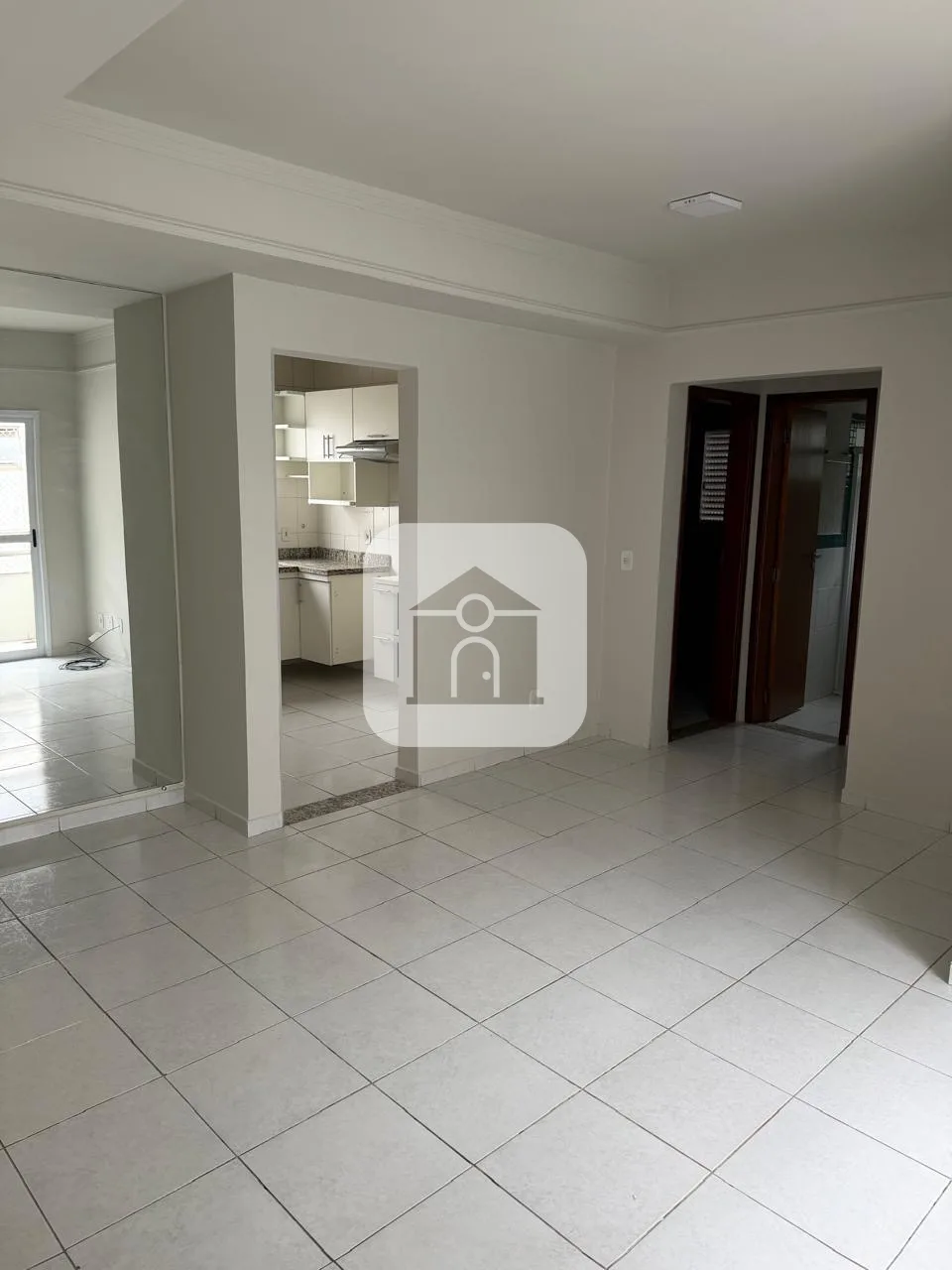 Comprar Apartamento / Padr&atilde;o em Uberl&acirc;ndia R$ 330.000,00 - Foto 2