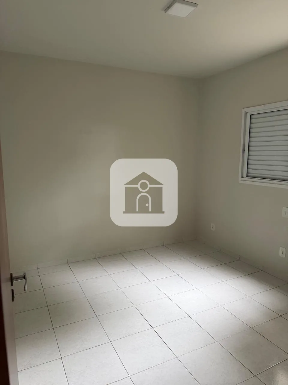 Comprar Apartamento / Padr&atilde;o em Uberl&acirc;ndia R$ 330.000,00 - Foto 8