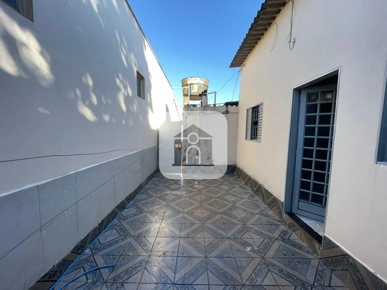 Alugar Casa / Col&ocirc;nia em Uberl&acirc;ndia R$ 980,00 - Foto 2