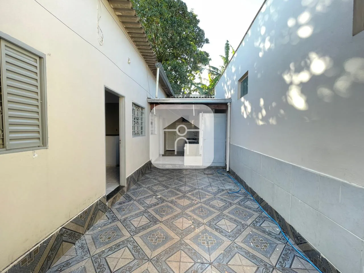 Alugar Casa / Col&ocirc;nia em Uberl&acirc;ndia R$ 980,00 - Foto 8