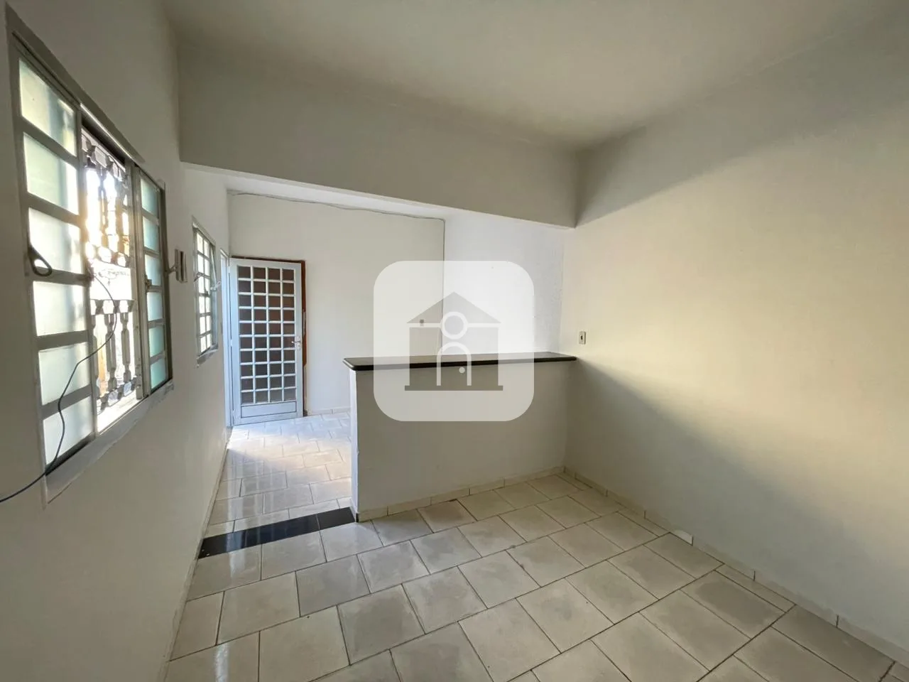 Alugar Casa / Col&ocirc;nia em Uberl&acirc;ndia R$ 980,00 - Foto 4