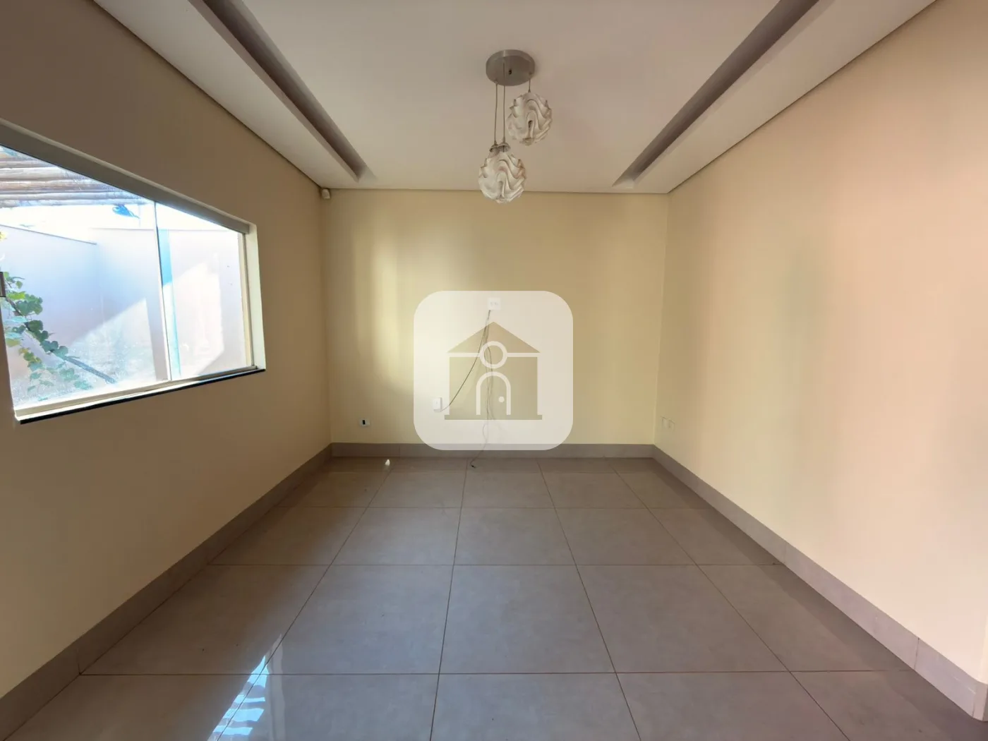 Alugar Casa / Padr&atilde;o em Uberl&acirc;ndia R$ 3.000,00 - Foto 3