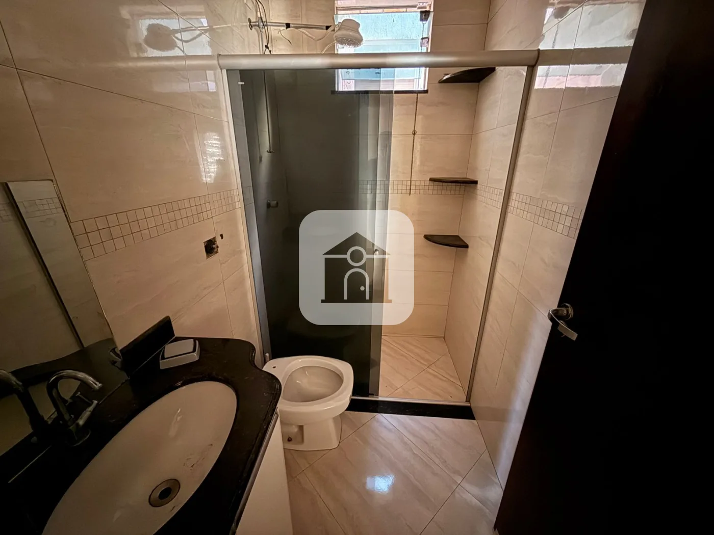 Alugar Casa / Padr&atilde;o em Uberl&acirc;ndia R$ 3.000,00 - Foto 5