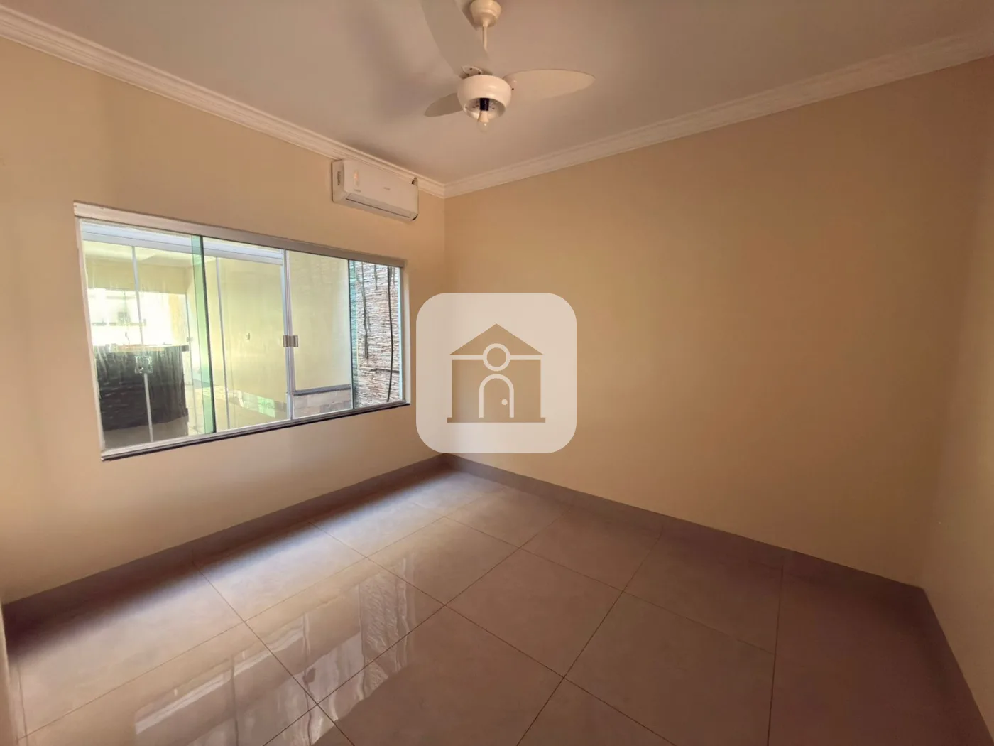 Alugar Casa / Padr&atilde;o em Uberl&acirc;ndia R$ 3.000,00 - Foto 6
