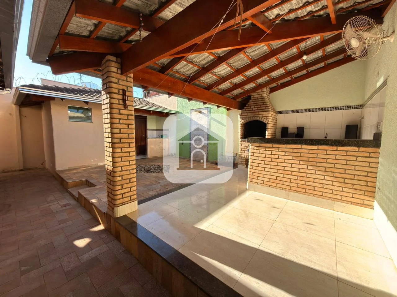 Alugar Casa / Padr&atilde;o em Uberl&acirc;ndia R$ 3.000,00 - Foto 22