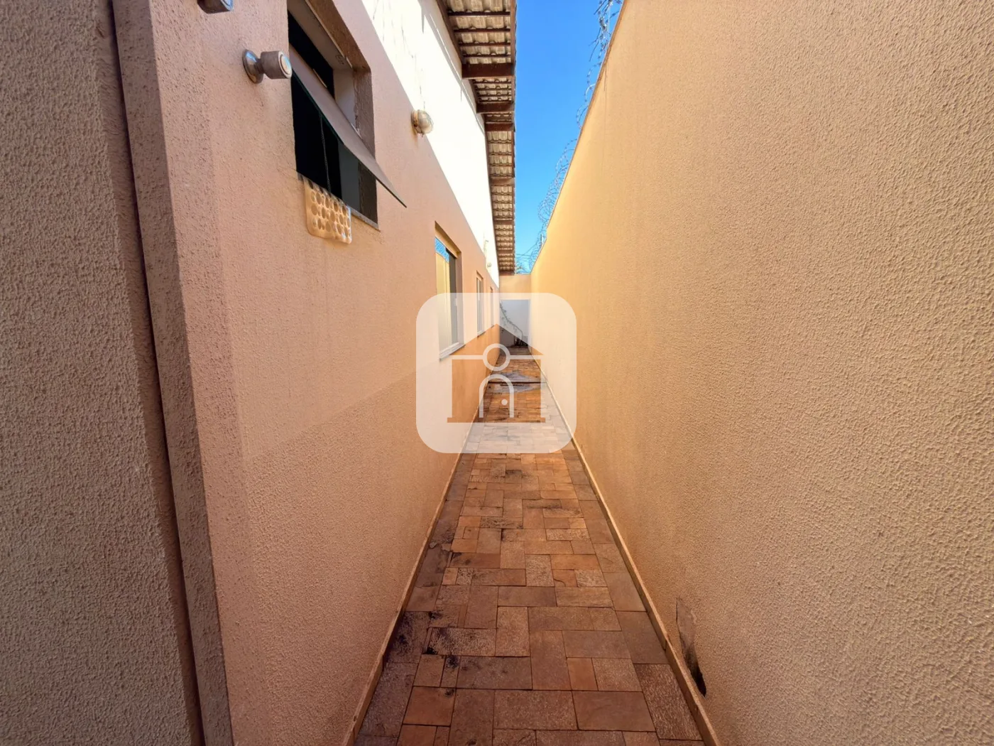 Alugar Casa / Padr&atilde;o em Uberl&acirc;ndia R$ 3.000,00 - Foto 27