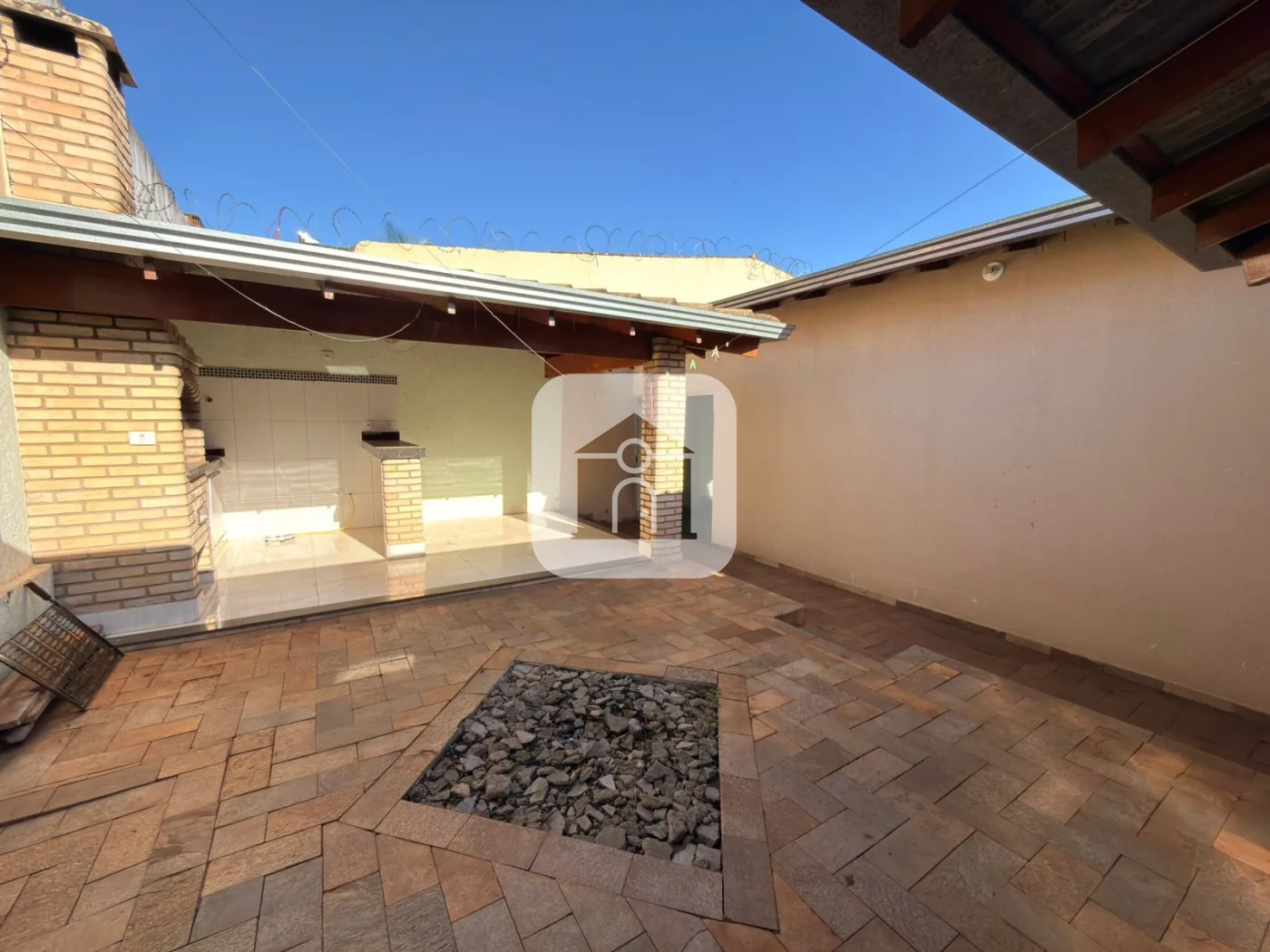Alugar Casa / Padr&atilde;o em Uberl&acirc;ndia R$ 3.000,00 - Foto 28