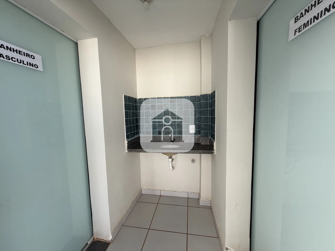Alugar Apartamento / Padr&atilde;o em Uberl&acirc;ndia R$ 1.150,00 - Foto 17