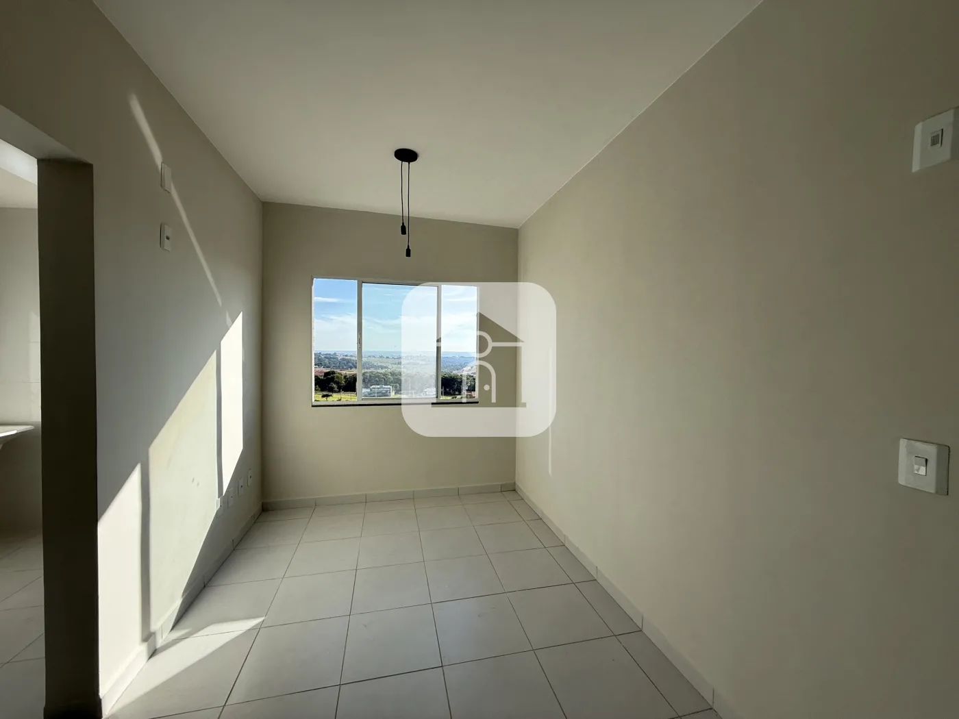 Alugar Apartamento / Padr&atilde;o em Uberl&acirc;ndia R$ 1.150,00 - Foto 2
