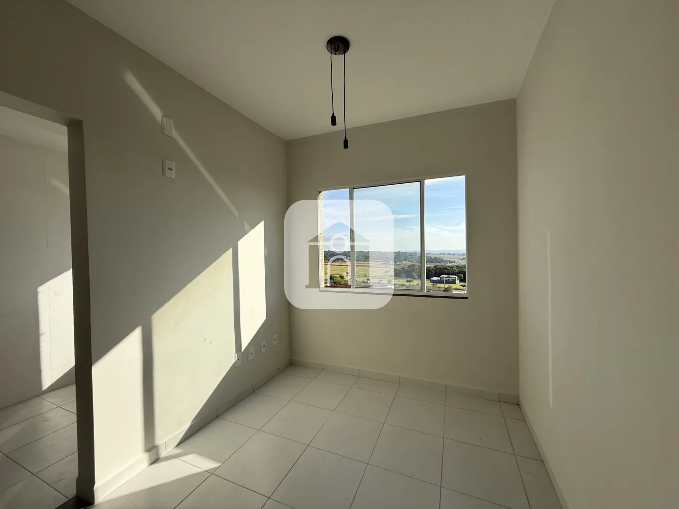Alugar Apartamento / Padr&atilde;o em Uberl&acirc;ndia R$ 1.150,00 - Foto 3