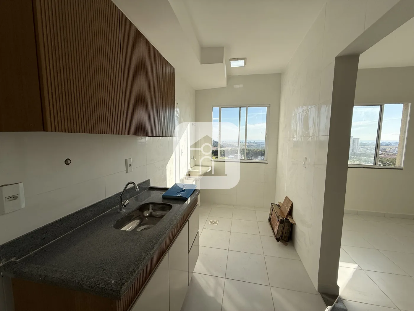 Alugar Apartamento / Padr&atilde;o em Uberl&acirc;ndia R$ 1.150,00 - Foto 4