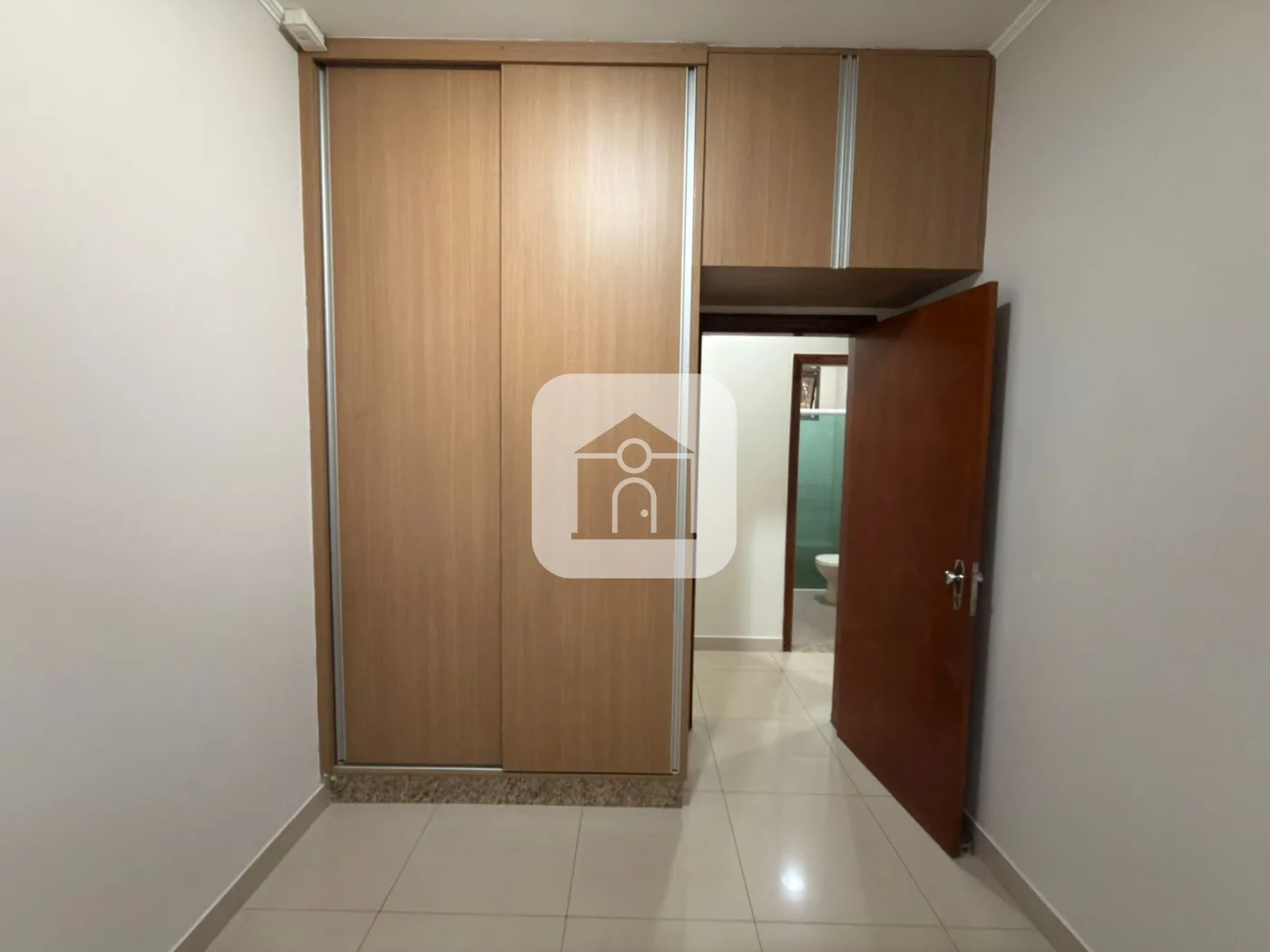 Alugar Casa / Padr&atilde;o em Uberl&acirc;ndia R$ 3.500,00 - Foto 13