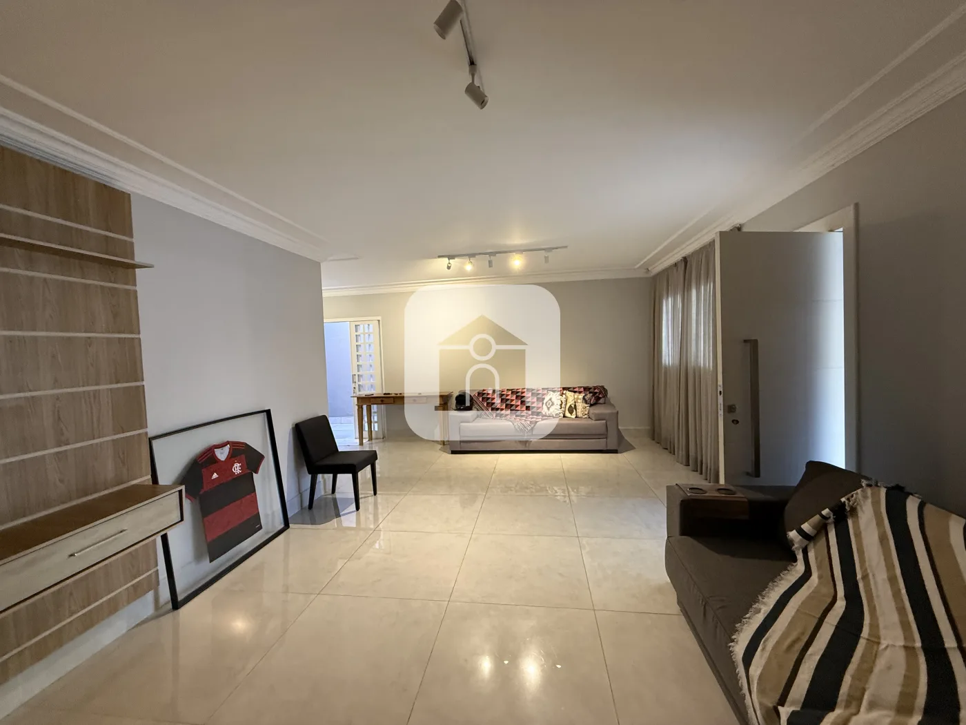 Alugar Casa / Padr&atilde;o em Uberl&acirc;ndia R$ 5.800,00 - Foto 10
