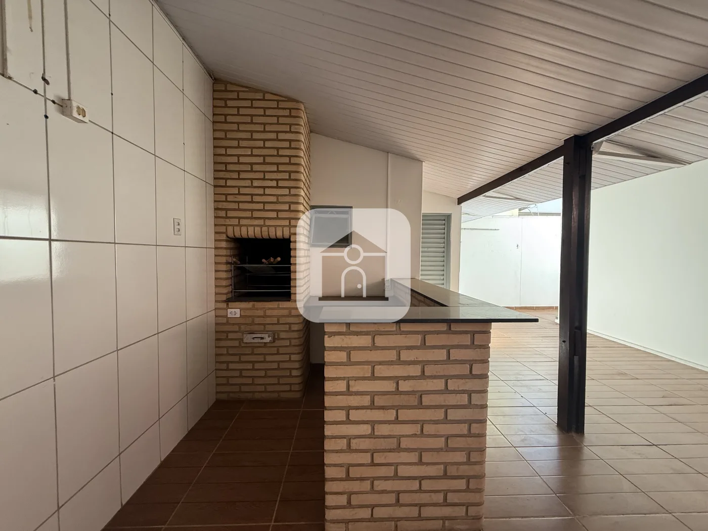 Alugar Casa / Padr&atilde;o em Uberl&acirc;ndia R$ 3.500,00 - Foto 17