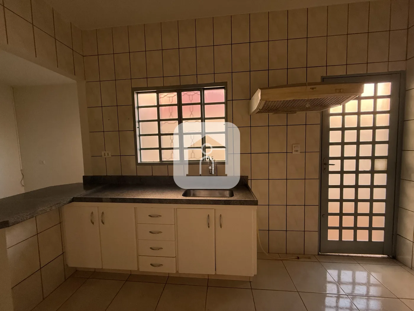 Alugar Casa / Padr&atilde;o em Uberl&acirc;ndia R$ 3.500,00 - Foto 5