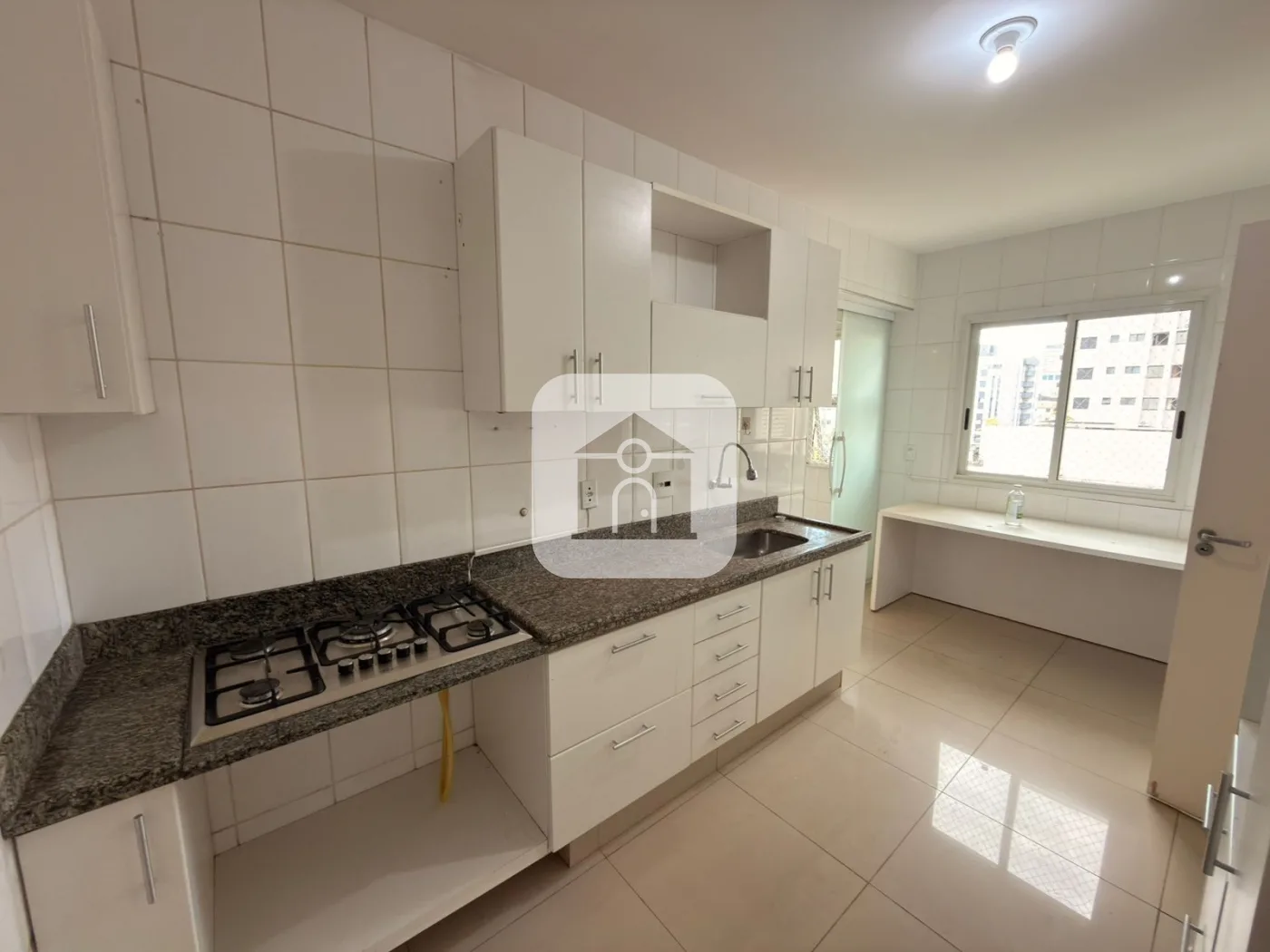 Alugar Apartamento / Padr&atilde;o em Uberlandia R$ 3.000,00 - Foto 8