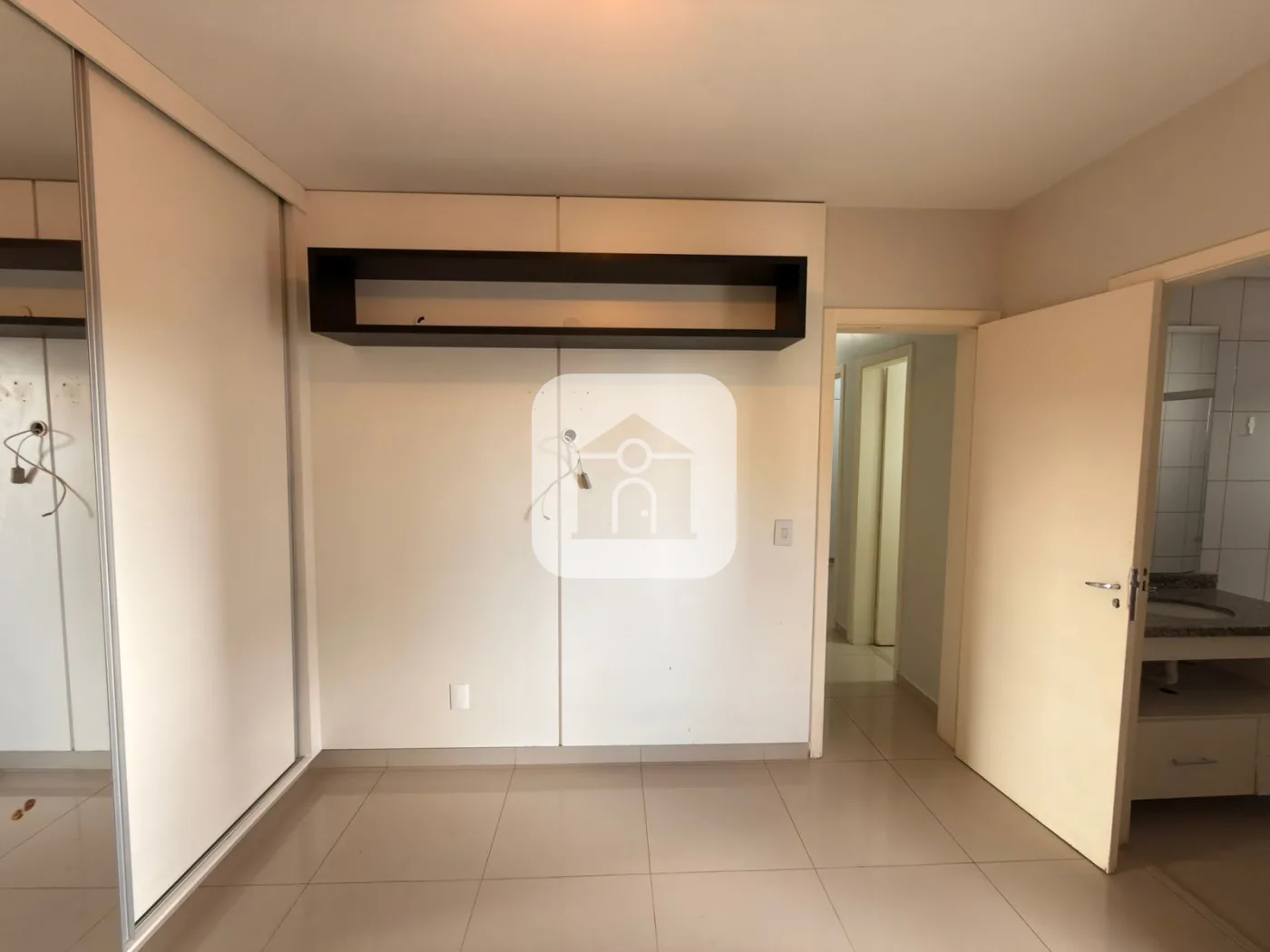 Alugar Apartamento / Padr&atilde;o em Uberlandia R$ 3.000,00 - Foto 12