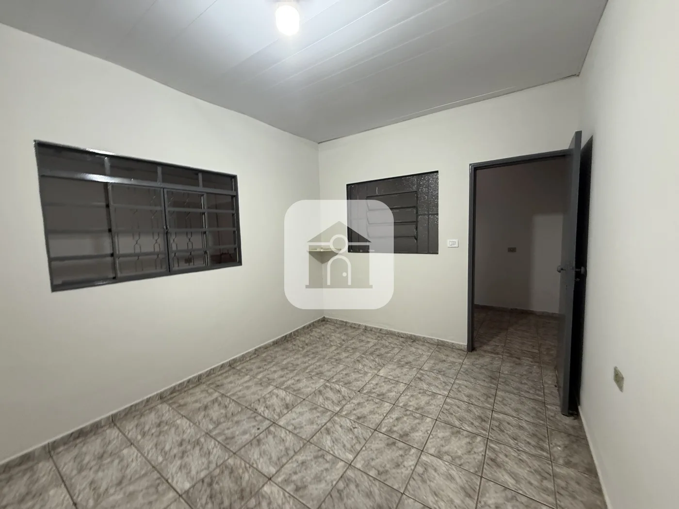 Alugar Casa / Padr&atilde;o em Uberl&acirc;ndia R$ 1.700,00 - Foto 7