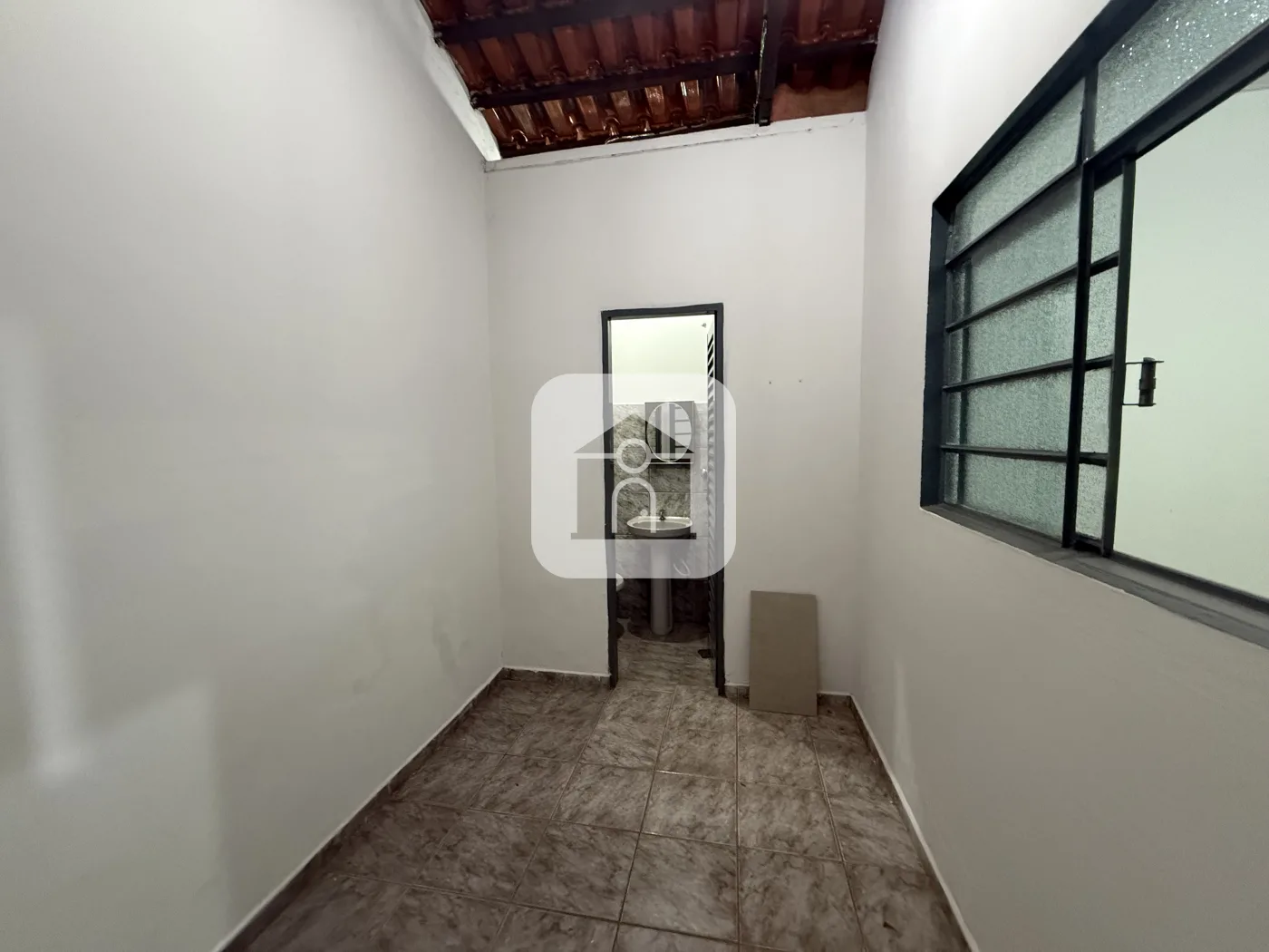 Alugar Casa / Padr&atilde;o em Uberl&acirc;ndia R$ 1.700,00 - Foto 8