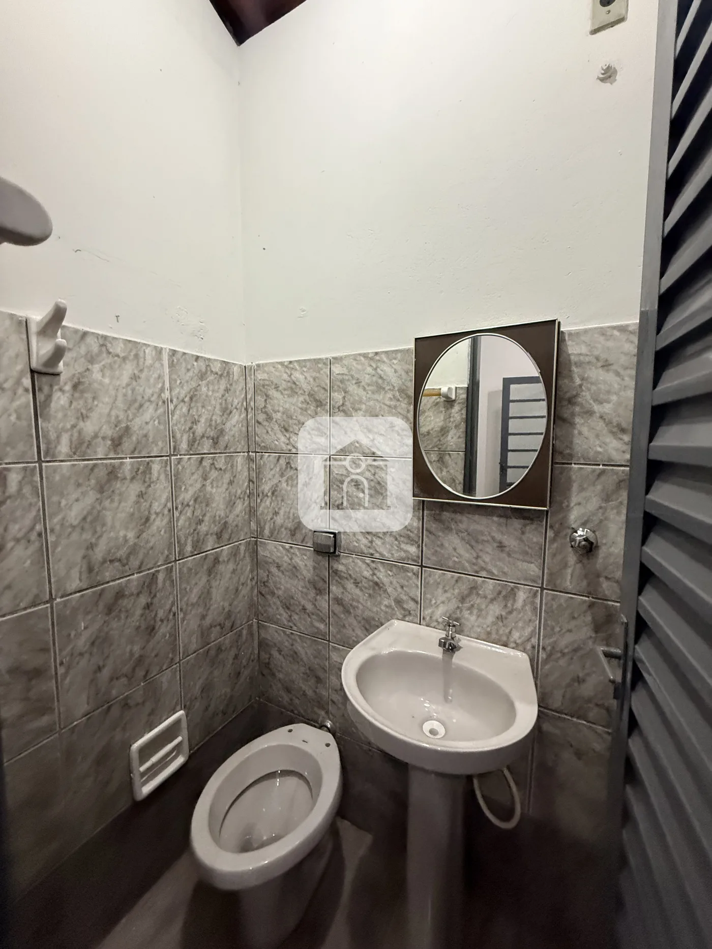 Alugar Casa / Padr&atilde;o em Uberl&acirc;ndia R$ 1.700,00 - Foto 9