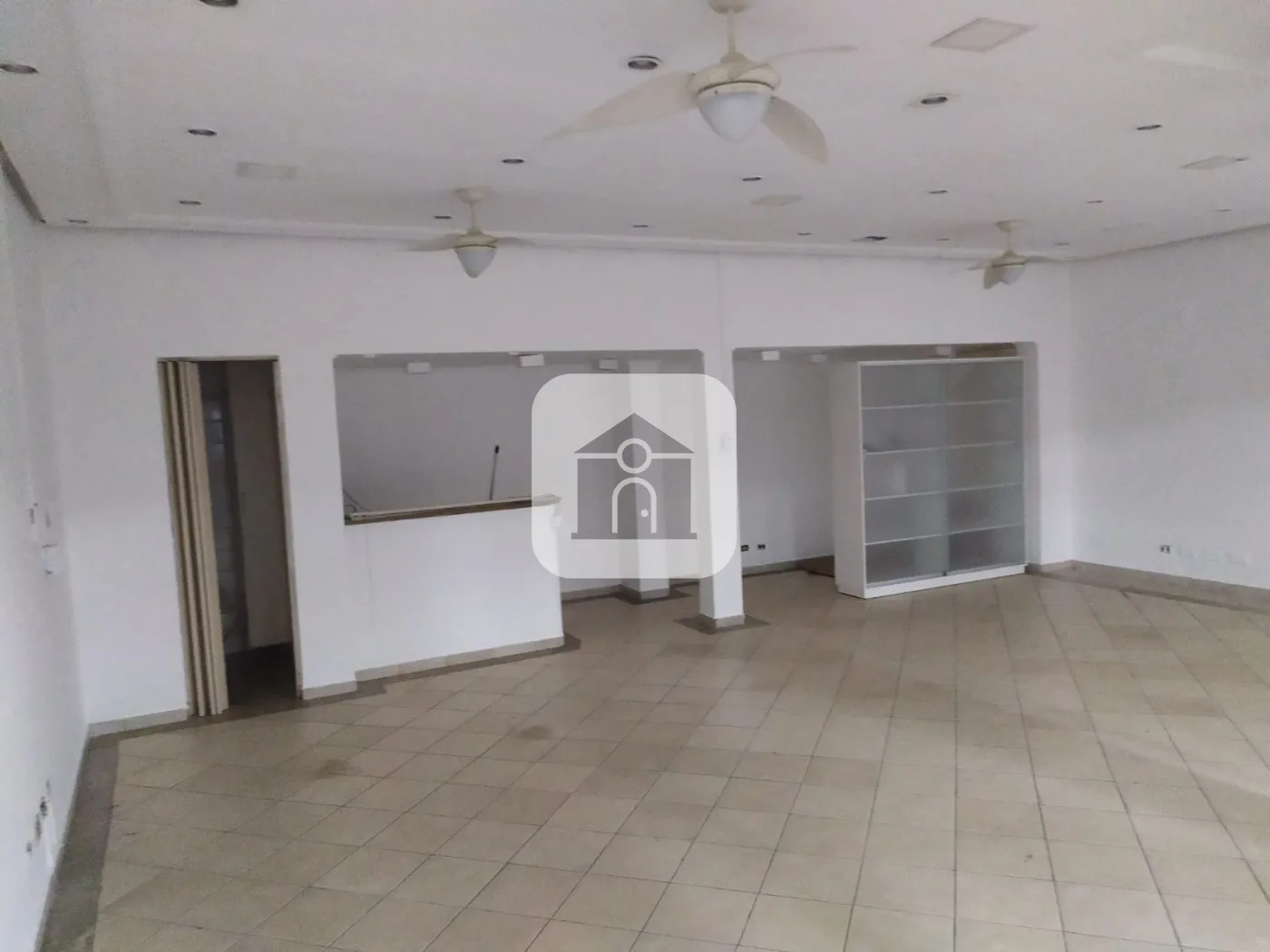Alugar Comercial / Loja em Uberl&acirc;ndia R$ 1.400,00 - Foto 3
