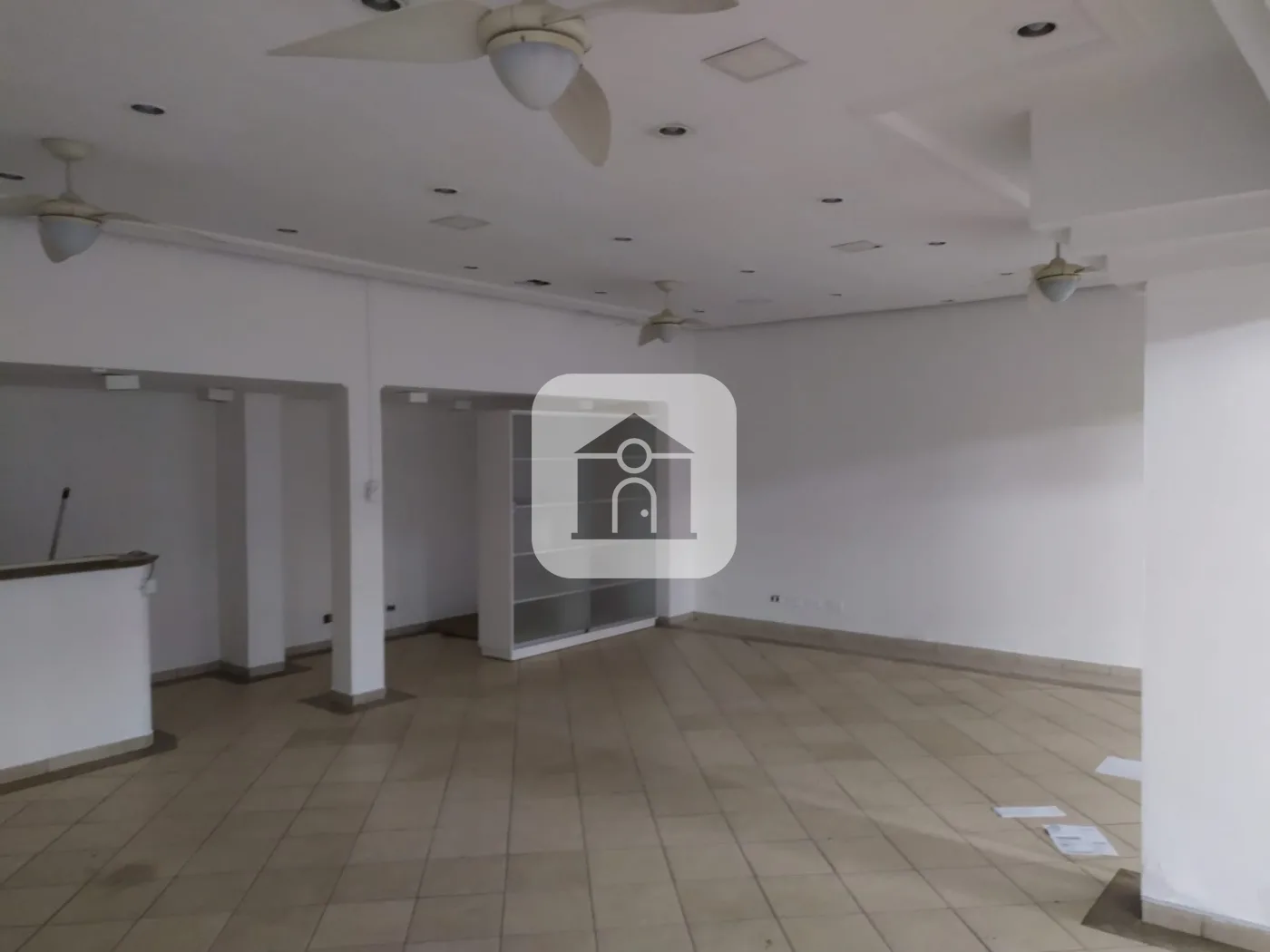 Alugar Comercial / Loja em Uberl&acirc;ndia R$ 1.400,00 - Foto 5