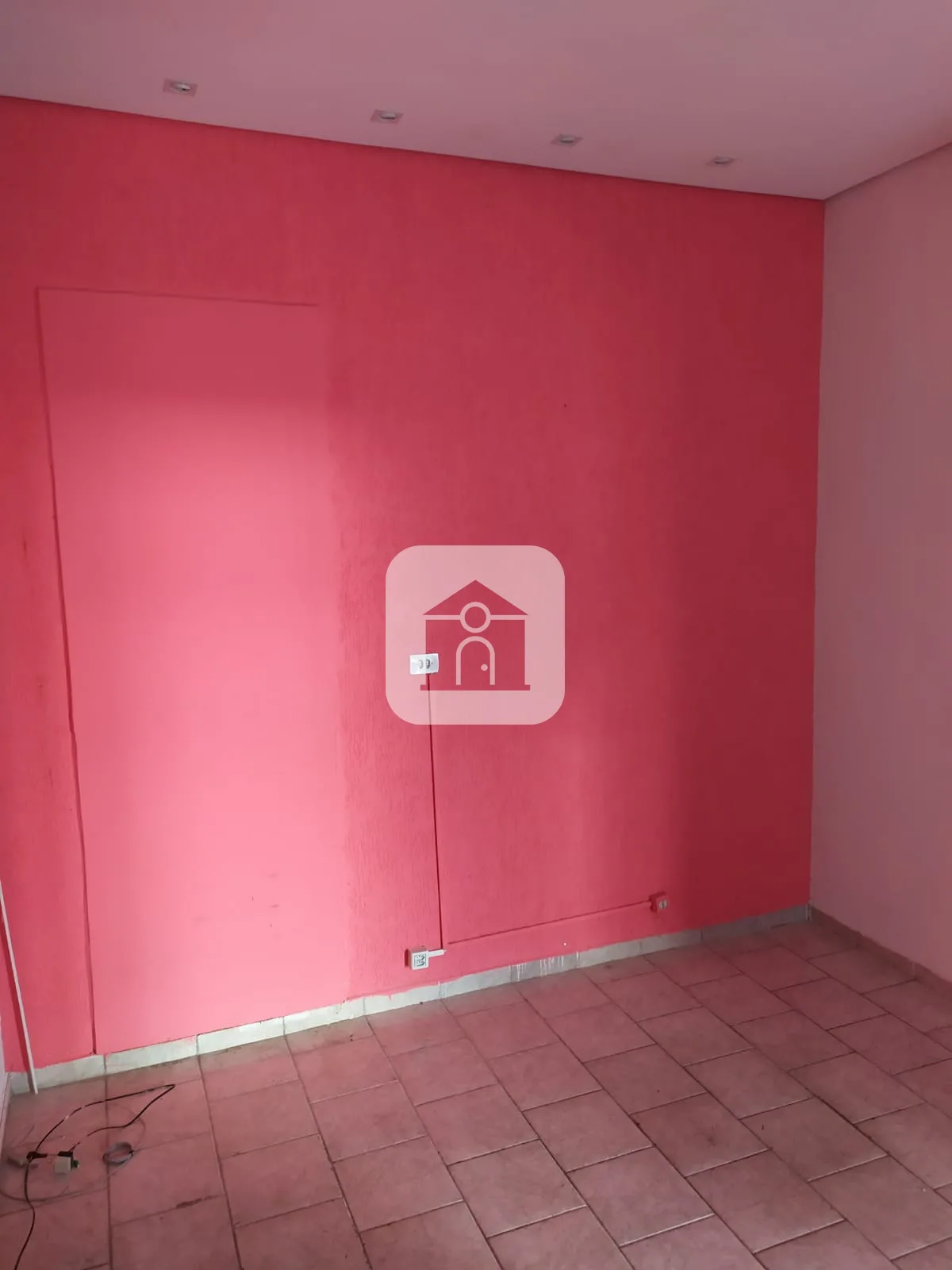 Alugar Comercial / Loja em Uberl&acirc;ndia R$ 1.600,00 - Foto 1