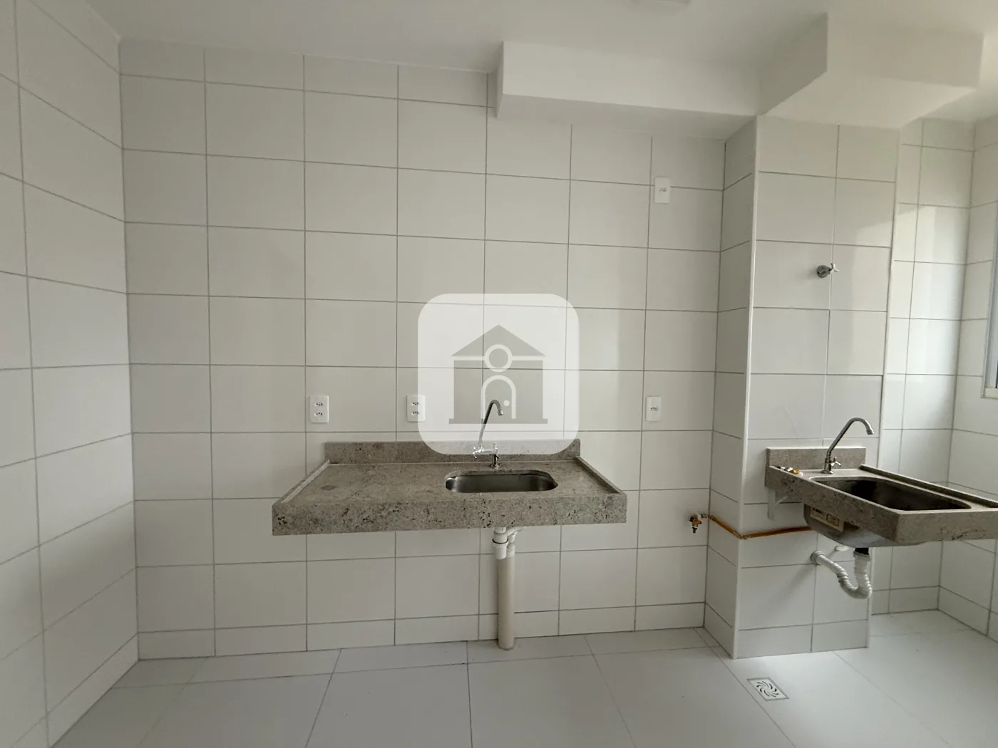 Alugar Apartamento / Padr&atilde;o em Uberl&acirc;ndia R$ 1.600,00 - Foto 4