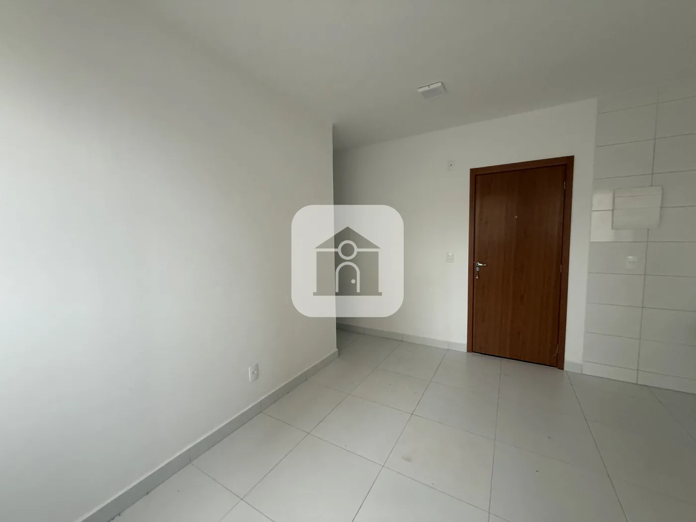Alugar Apartamento / Padr&atilde;o em Uberl&acirc;ndia R$ 1.600,00 - Foto 1