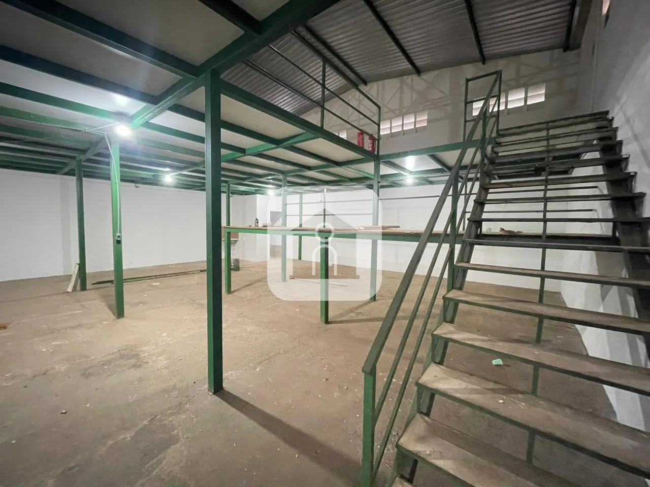 Alugar Comercial / Galp&atilde;o em Uberl&acirc;ndia R$ 8.500,00 - Foto 4