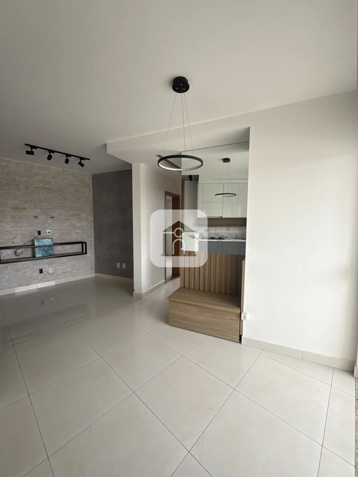 Alugar Apartamento / Padr&atilde;o em Uberl&acirc;ndia R$ 2.100,00 - Foto 6