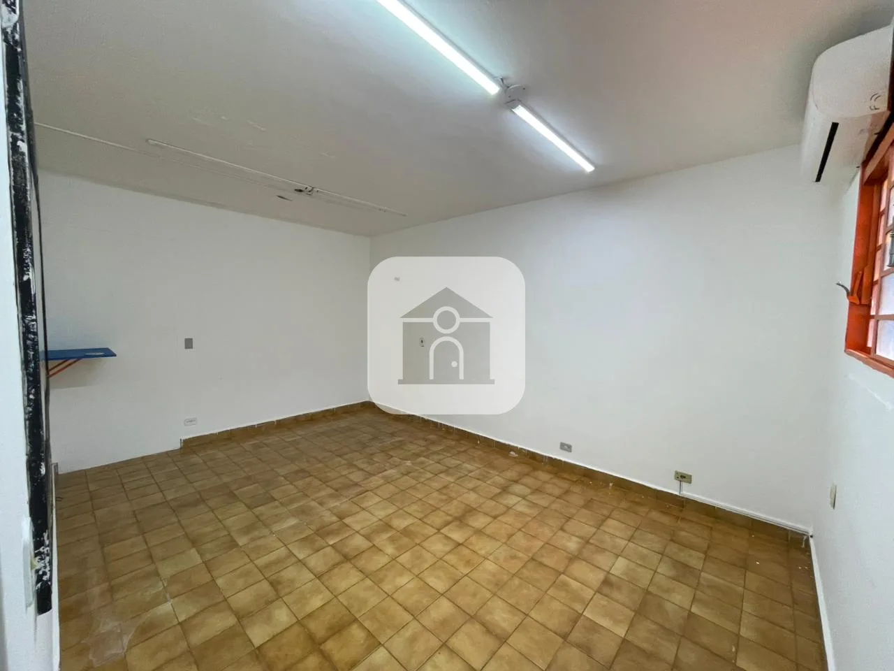 Alugar Comercial / Casa Comercial em Uberl&acirc;ndia R$ 3.500,00 - Foto 3