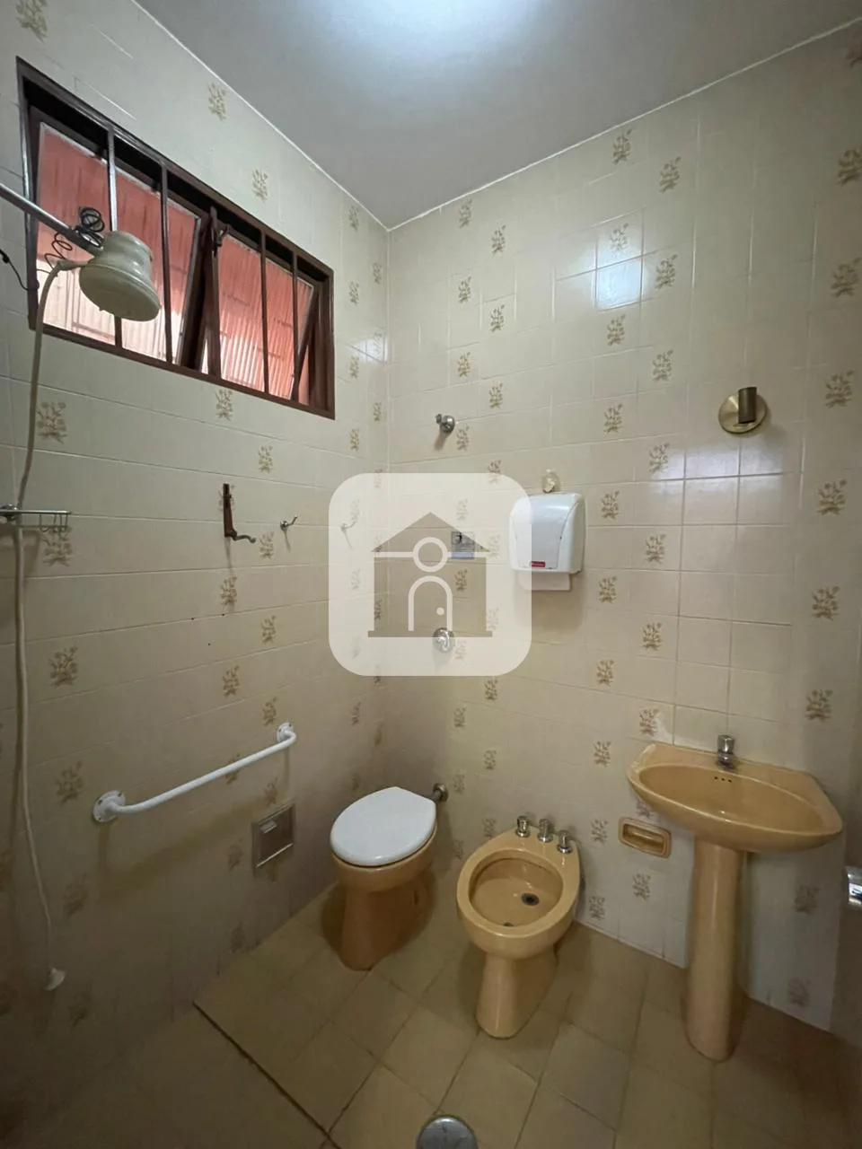 Alugar Comercial / Casa Comercial em Uberl&acirc;ndia R$ 3.500,00 - Foto 12