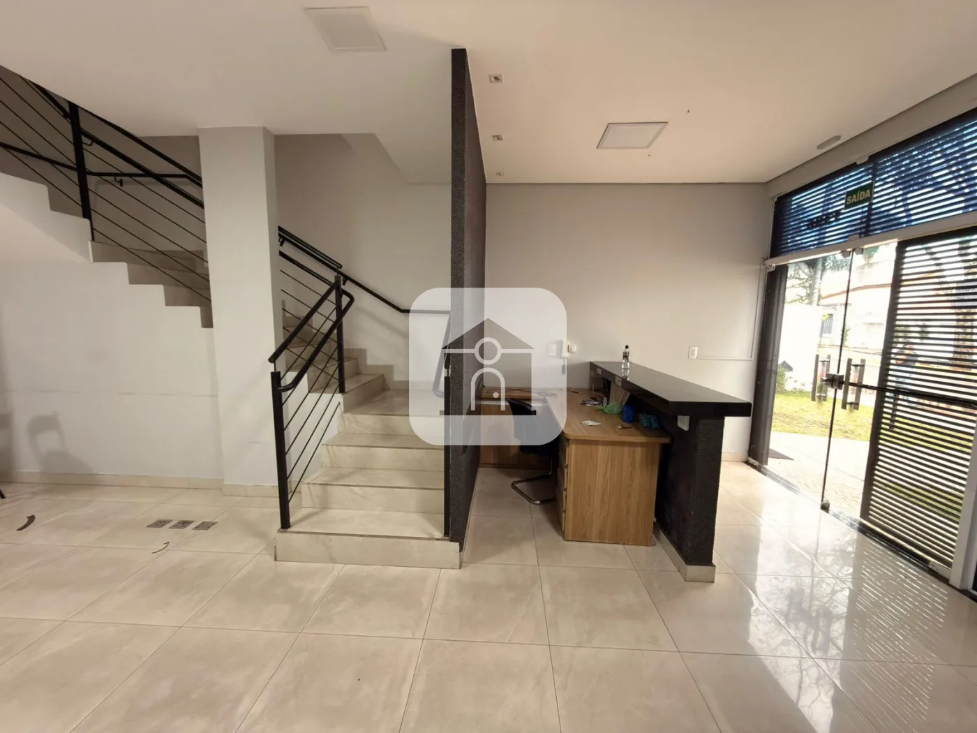 Alugar Comercial / Loja Condom&iacute;nio em Uberl&acirc;ndia R$ 8.000,00 - Foto 2