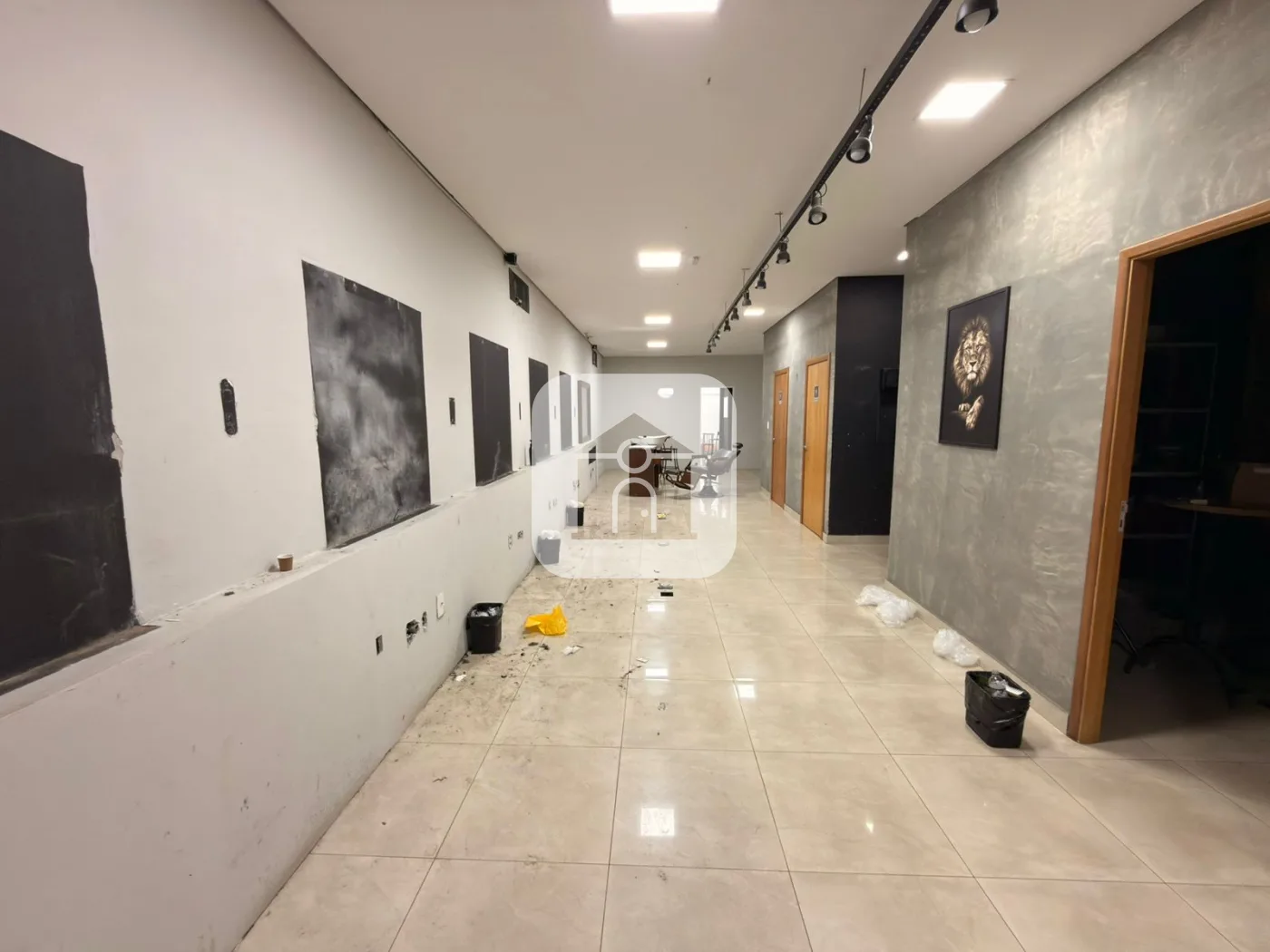 Alugar Comercial / Loja Condom&iacute;nio em Uberl&acirc;ndia R$ 8.000,00 - Foto 3