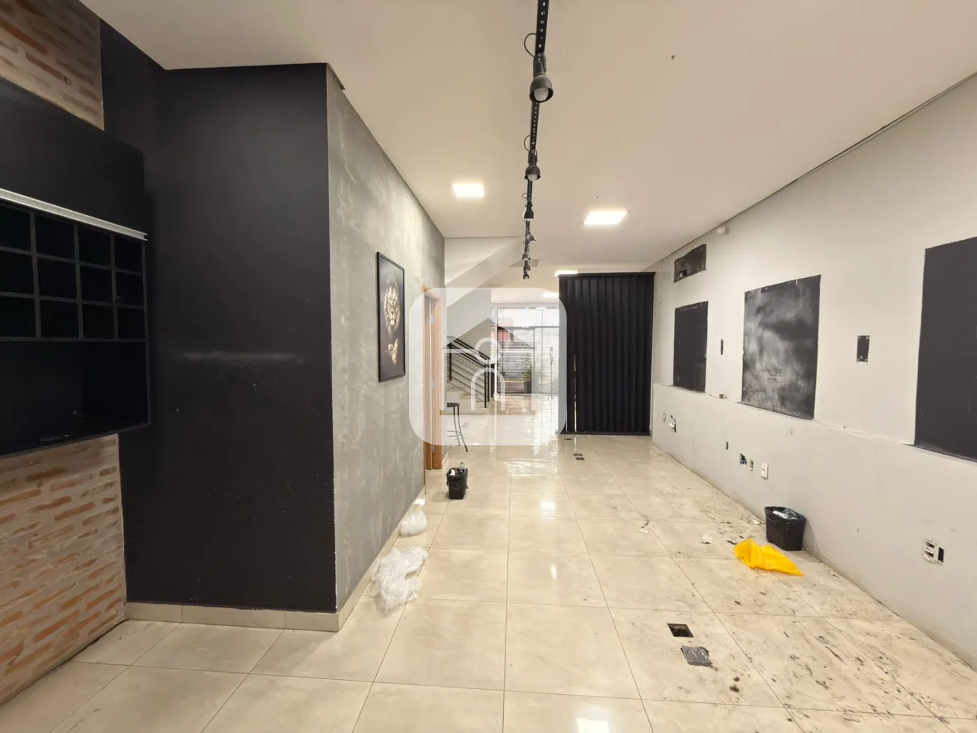 Alugar Comercial / Loja Condom&iacute;nio em Uberl&acirc;ndia R$ 8.000,00 - Foto 4