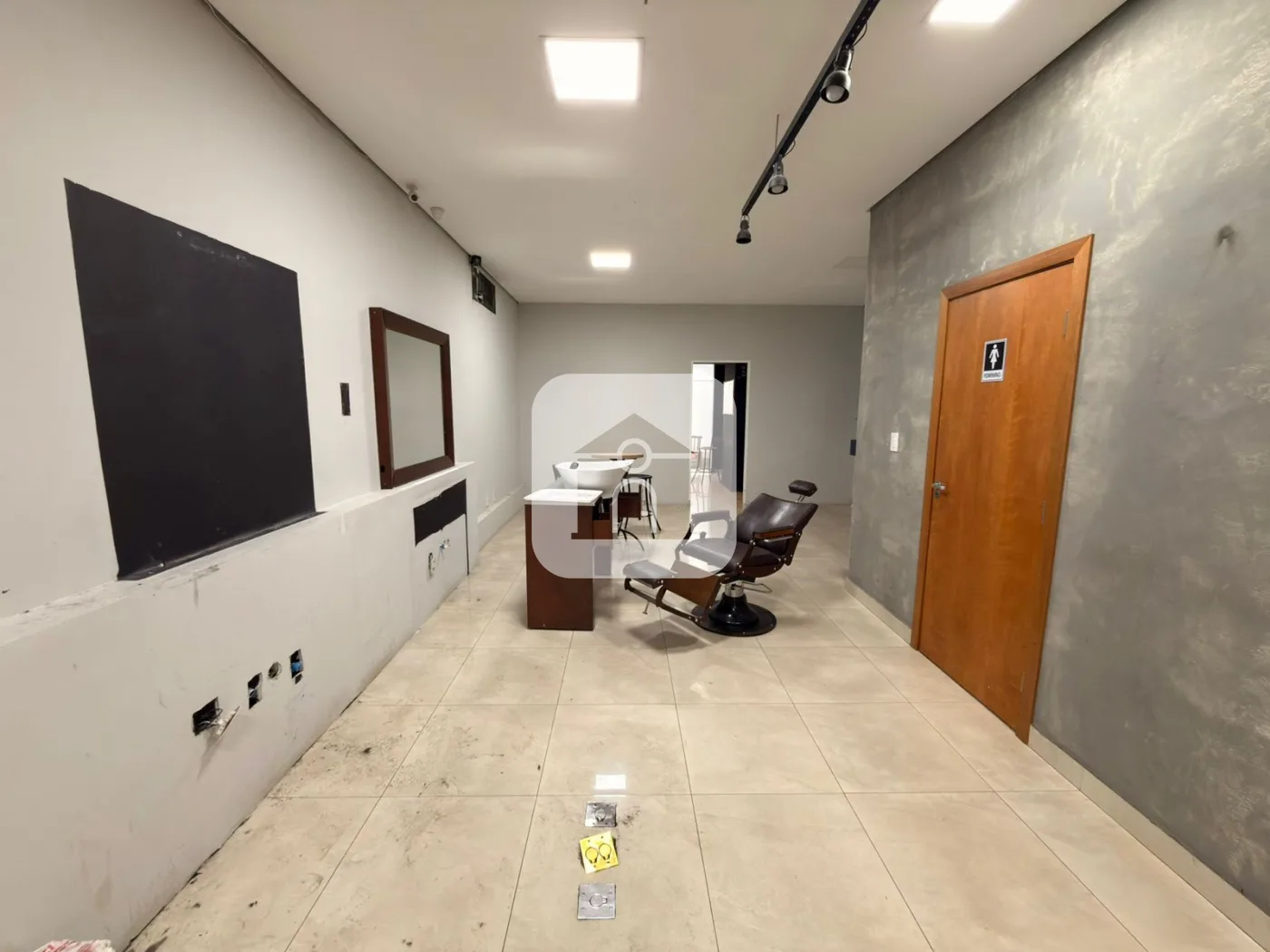 Alugar Comercial / Loja Condom&iacute;nio em Uberl&acirc;ndia R$ 8.000,00 - Foto 5